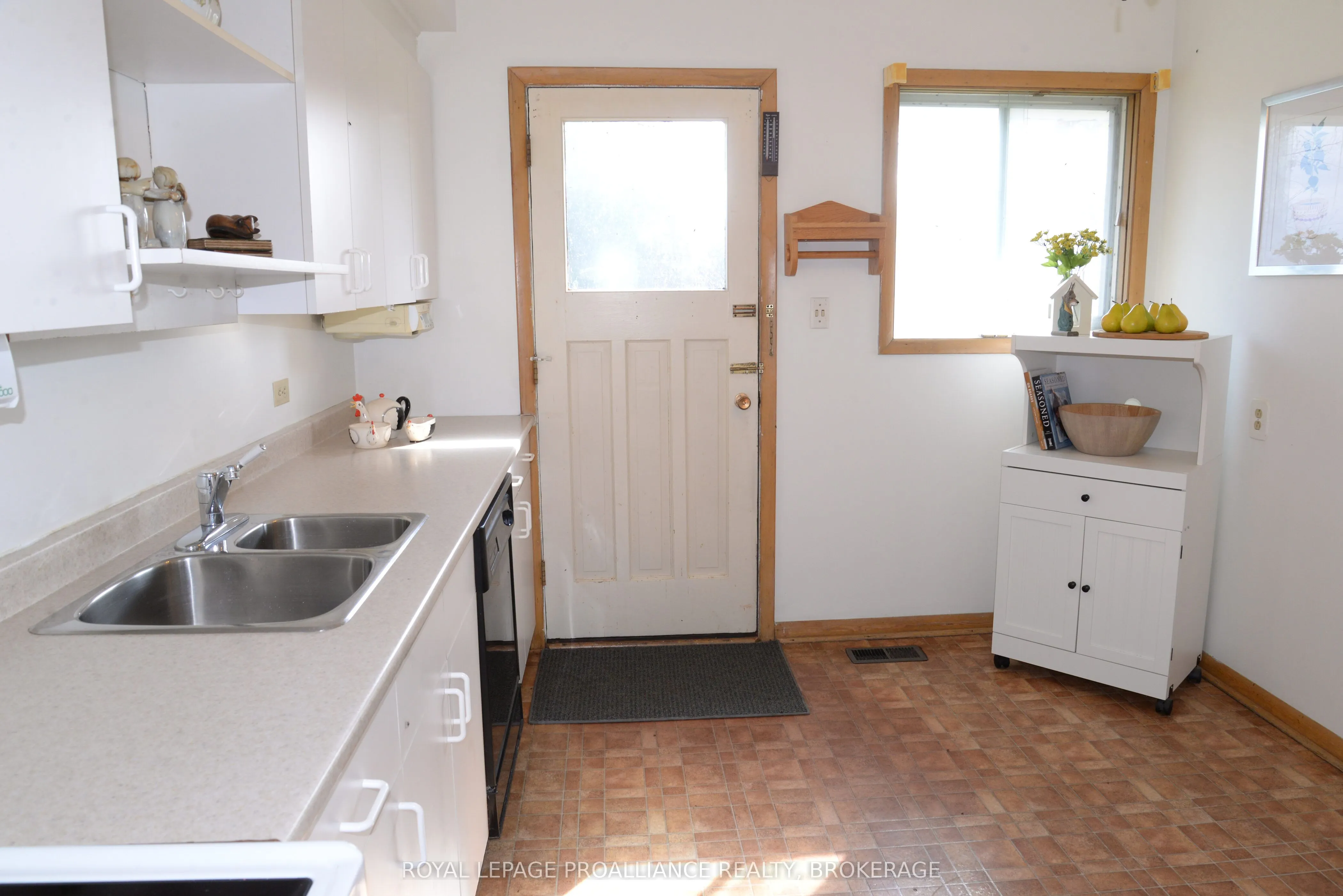 2229 Paul Boulevard N