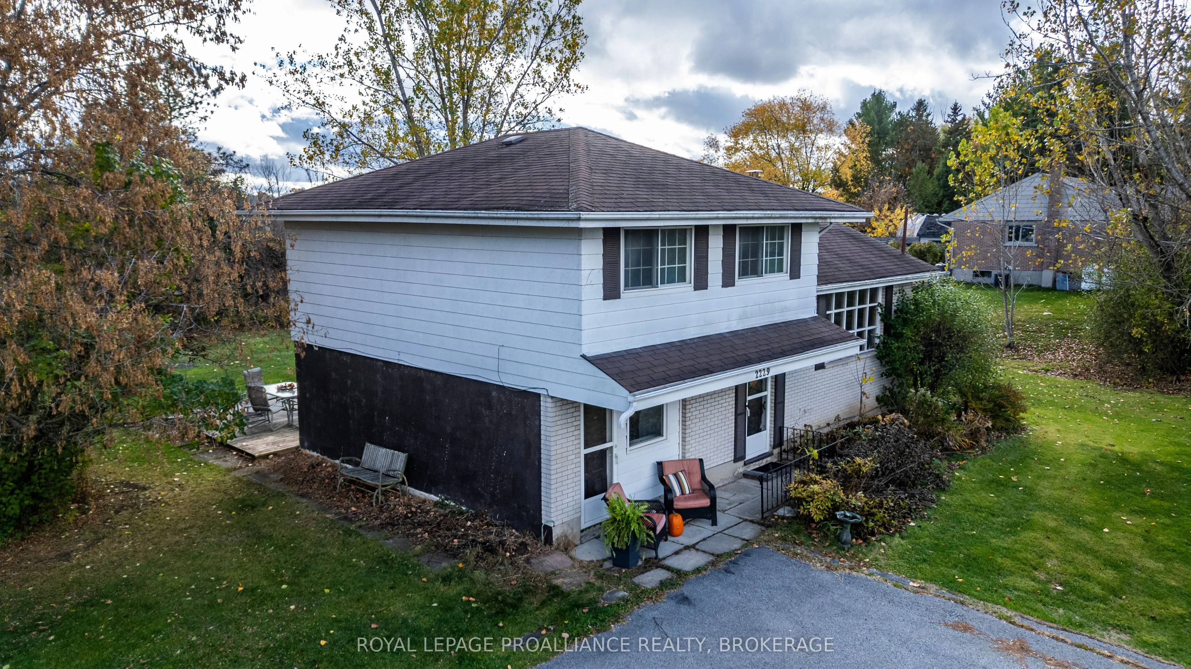 2229 Paul Boulevard N