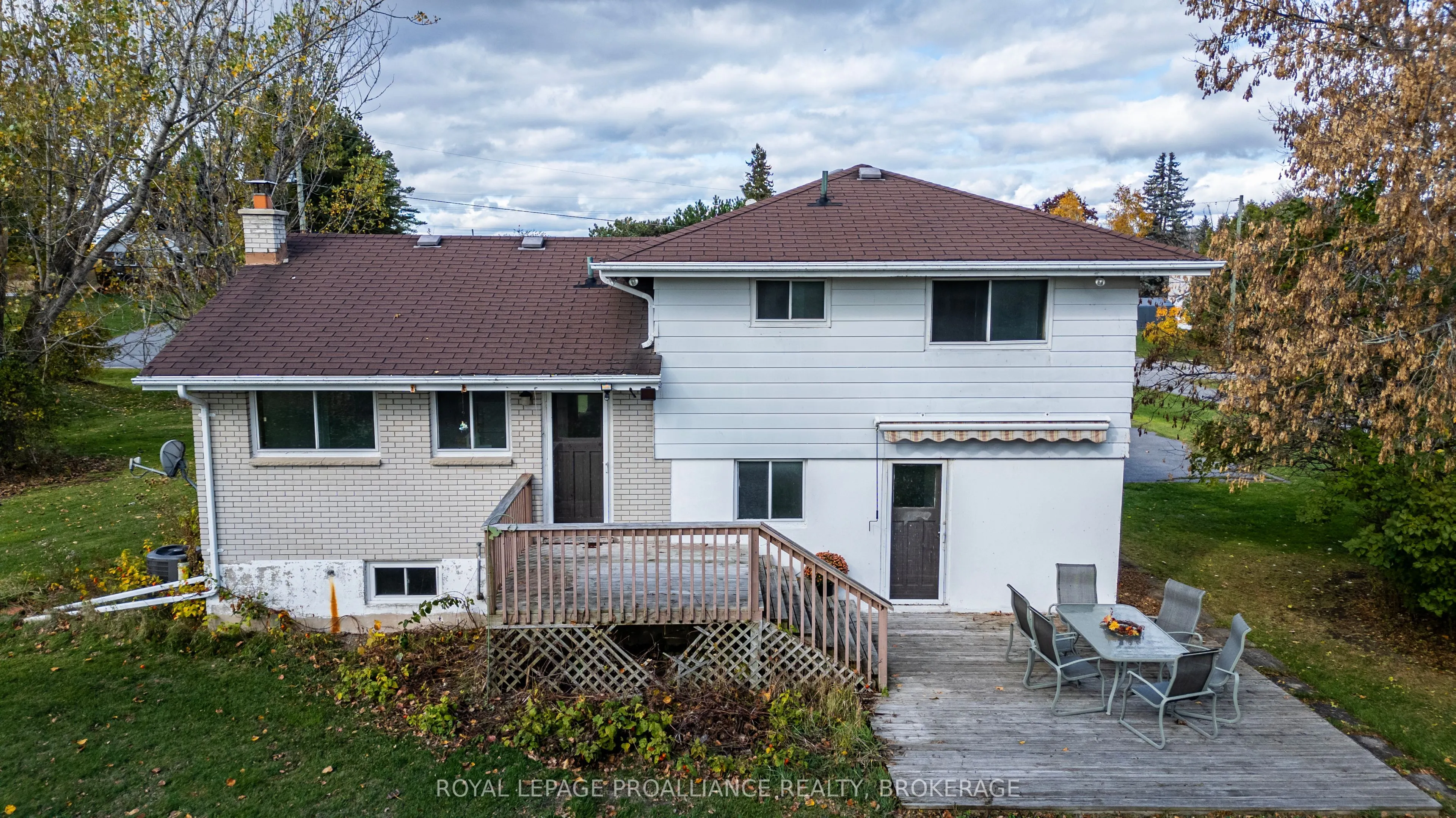 2229 Paul Boulevard N