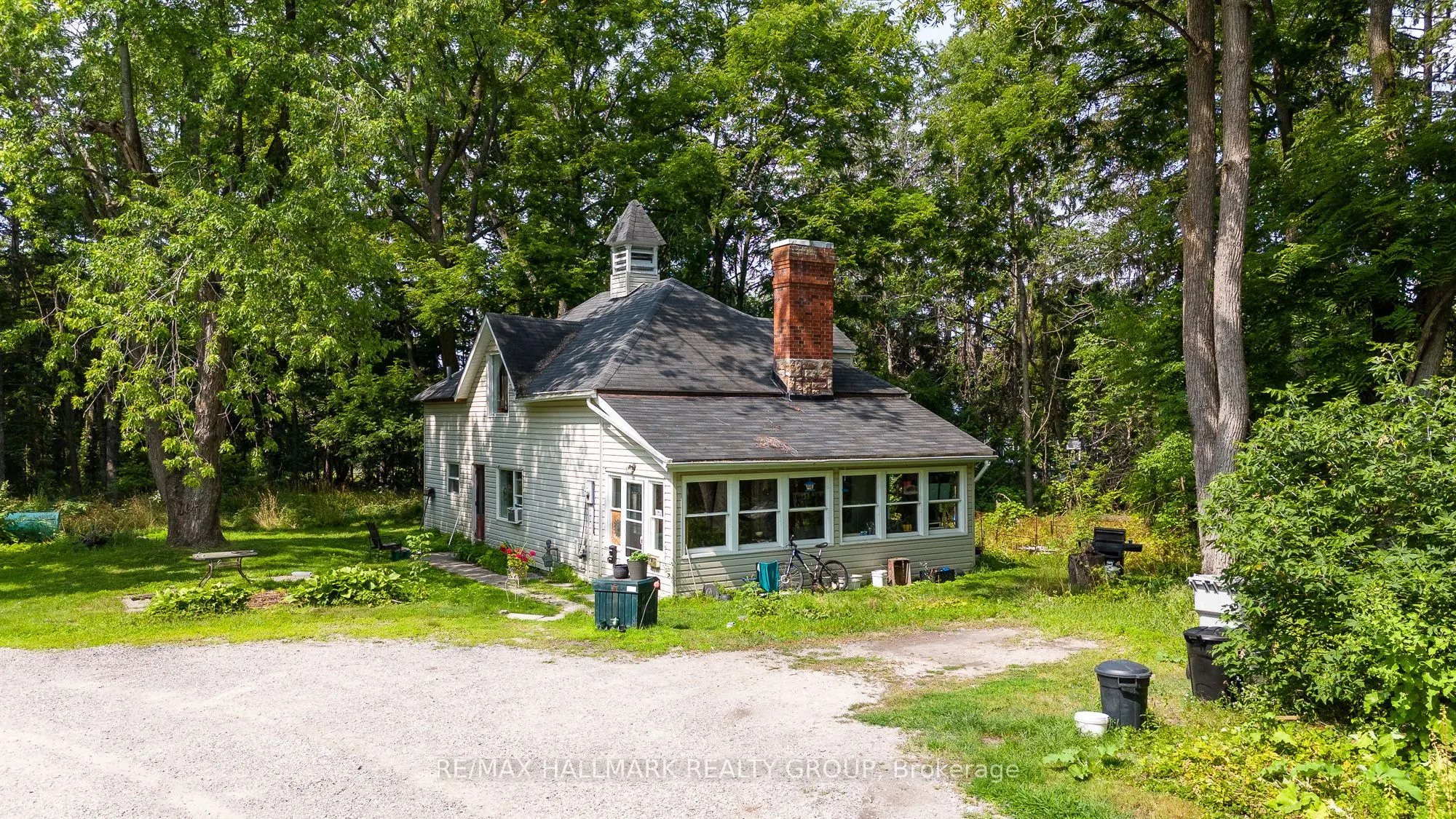 60 Drummond Street W