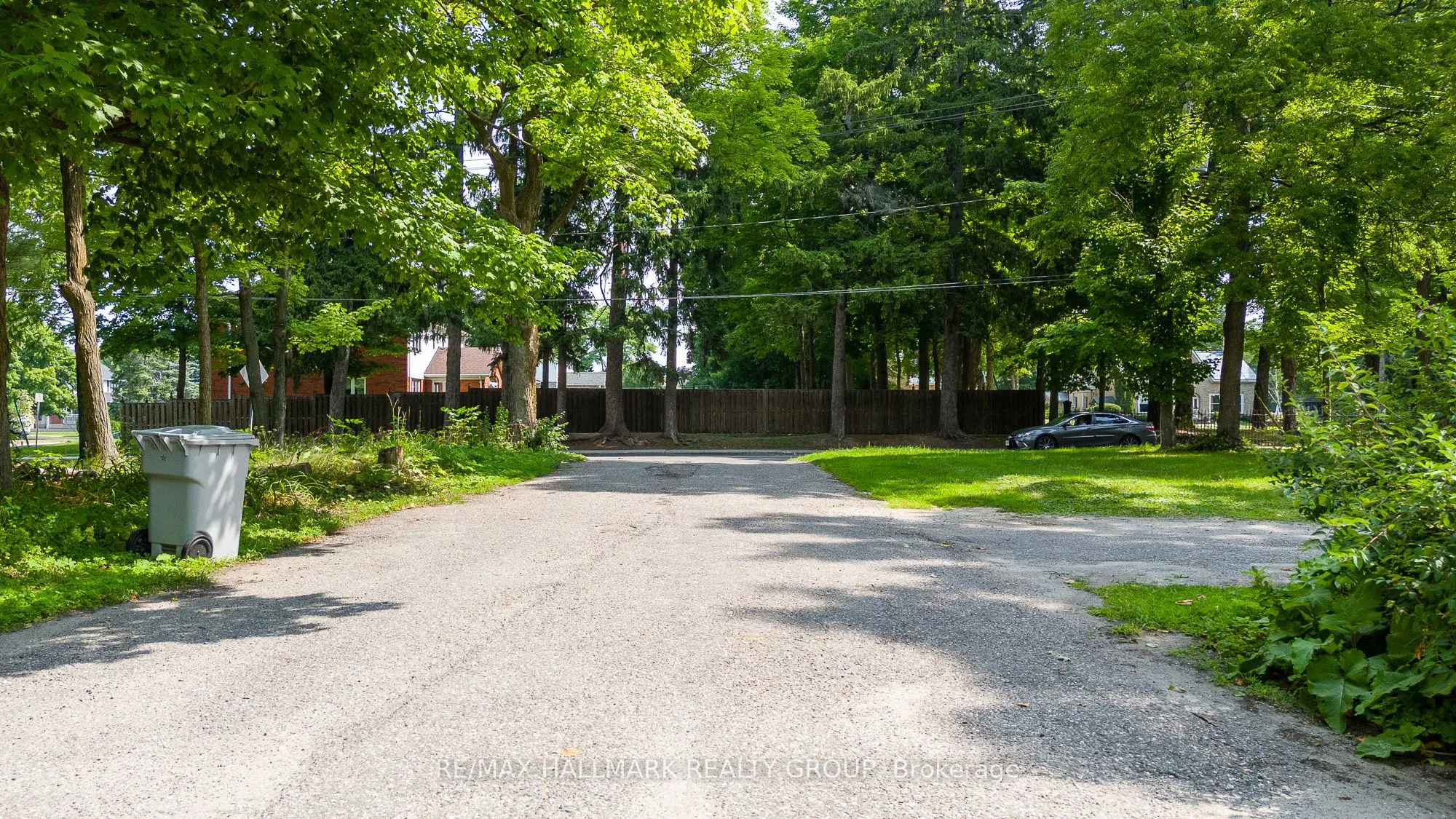 60 Drummond Street W