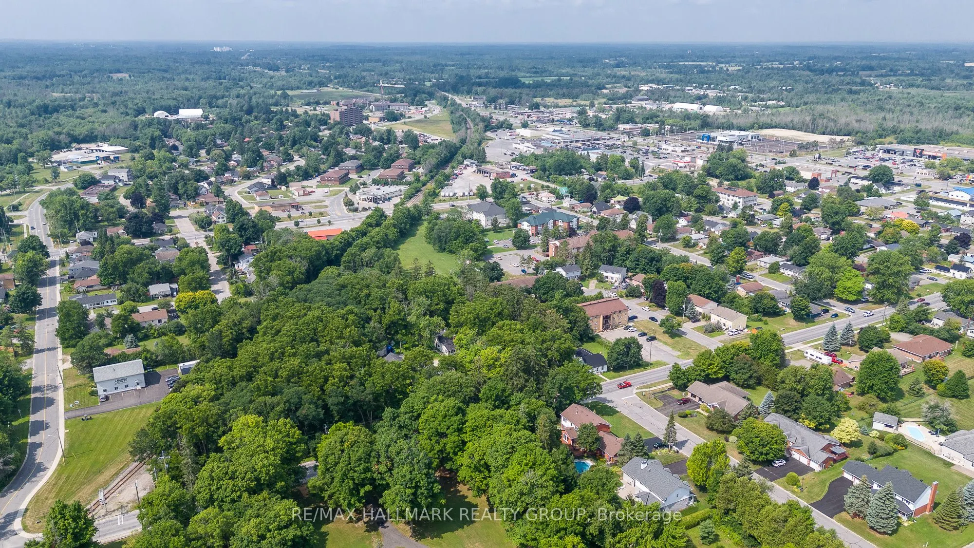 60 Drummond Street W