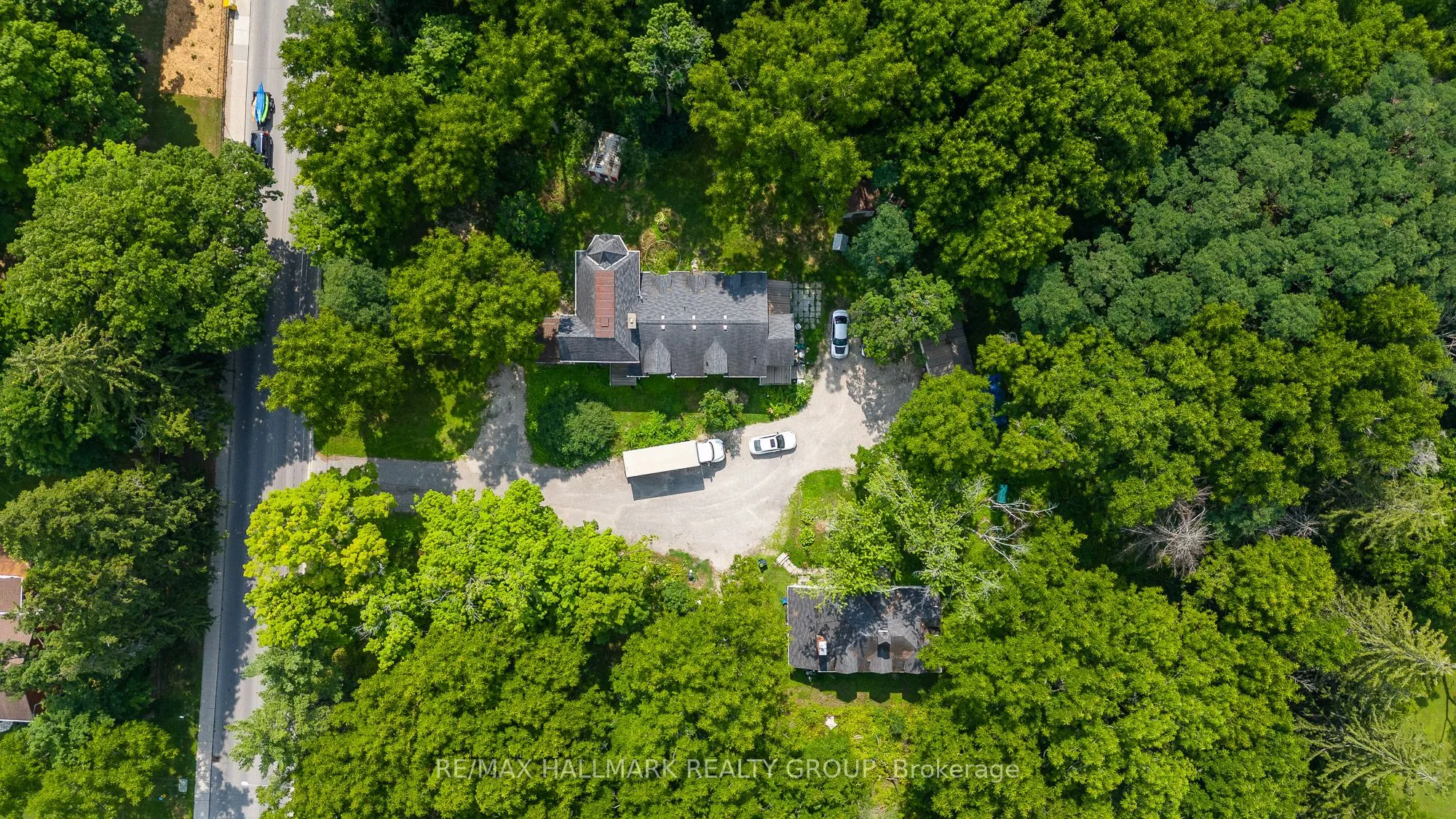 60 Drummond Street W