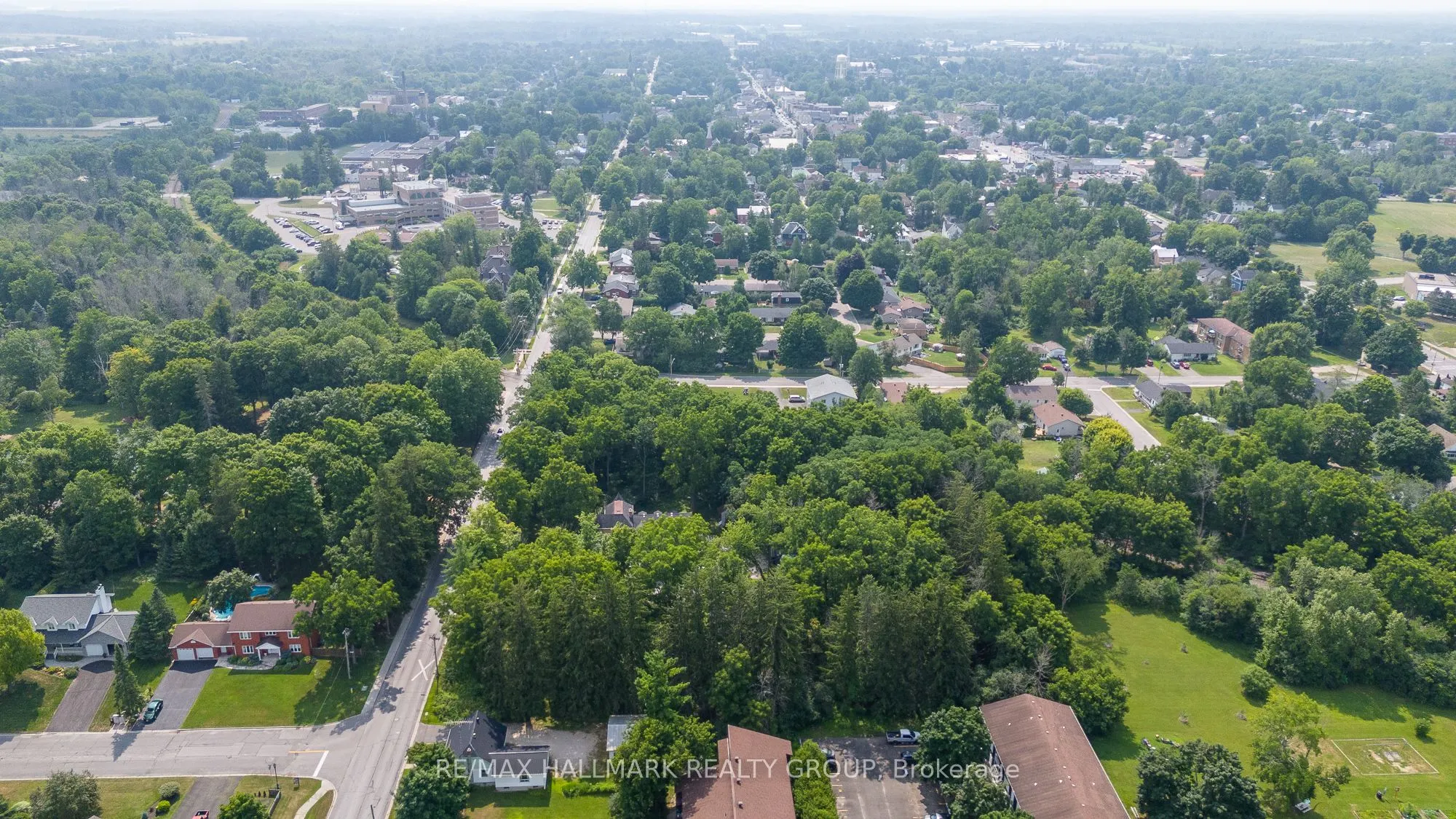 60 Drummond Street W