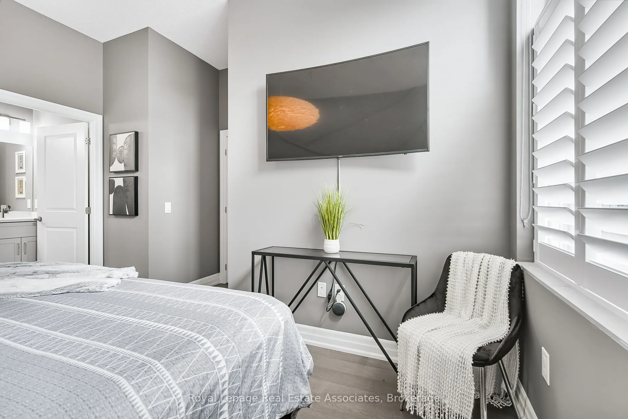 1880 Gordon Street, #112