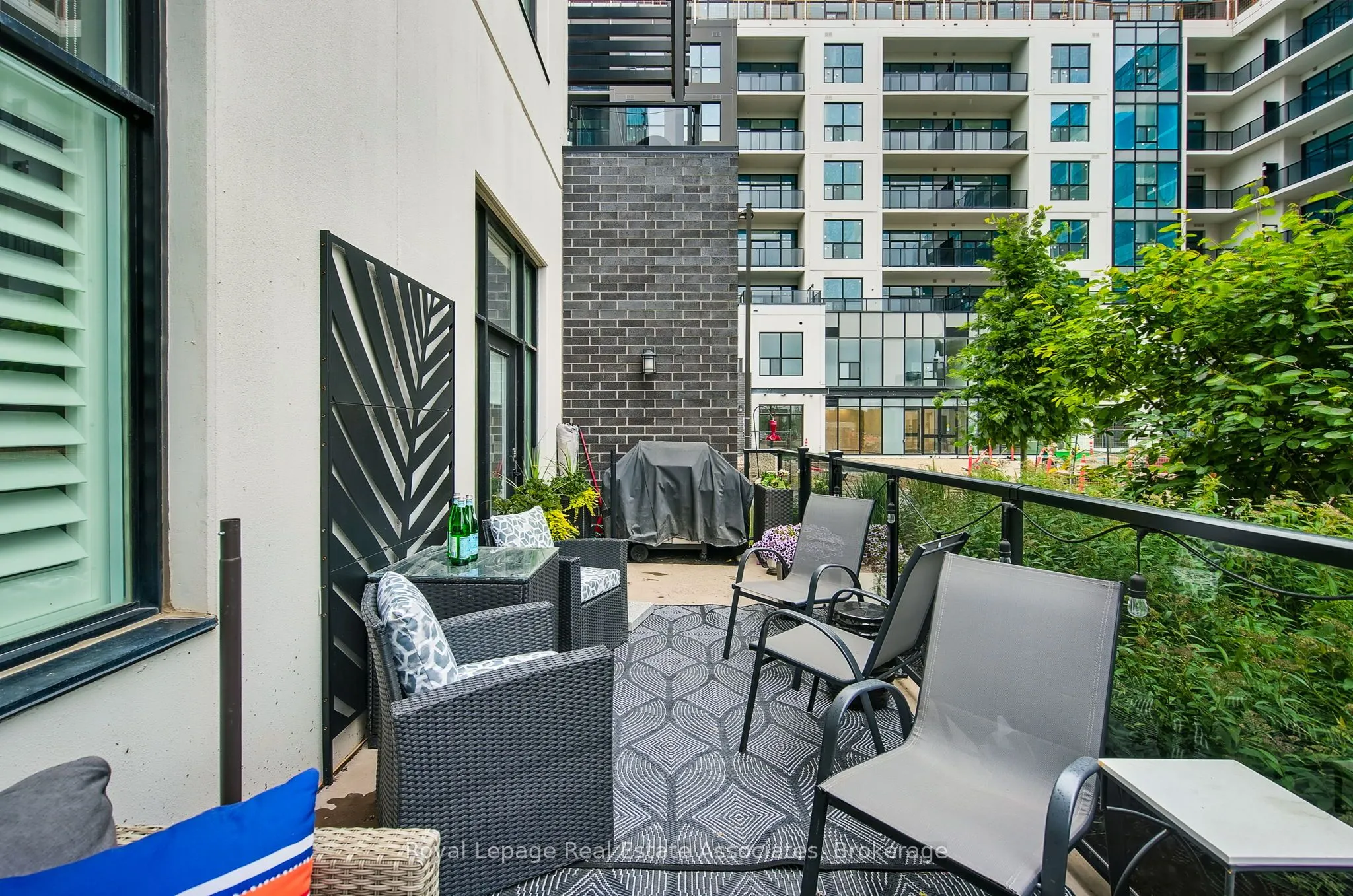 1880 Gordon Street, #112