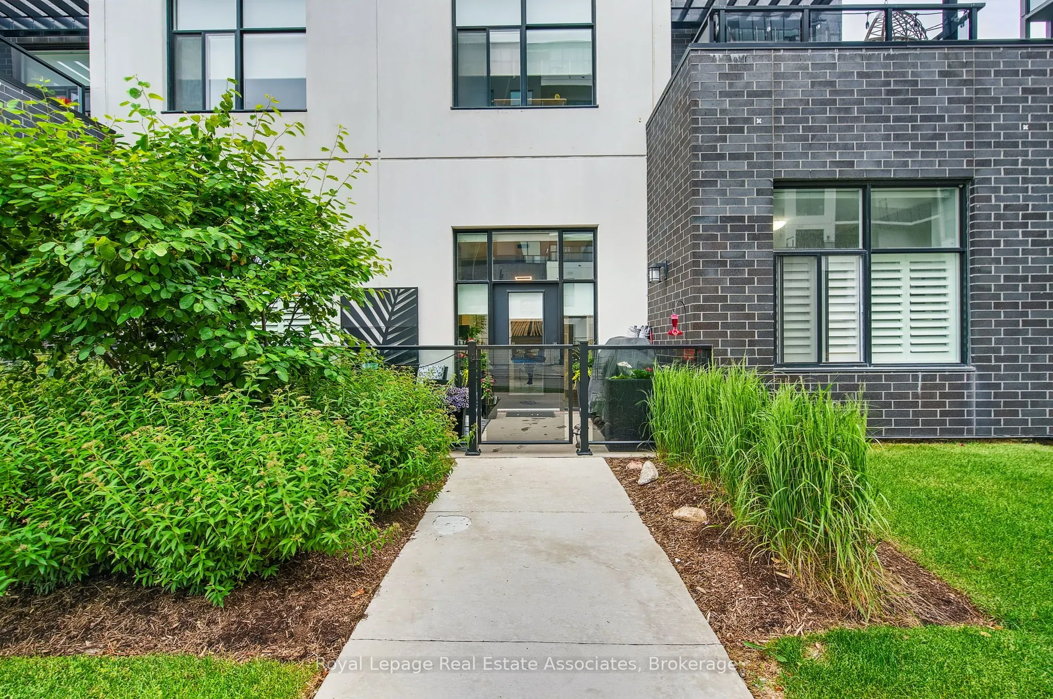 1880 Gordon Street, #112