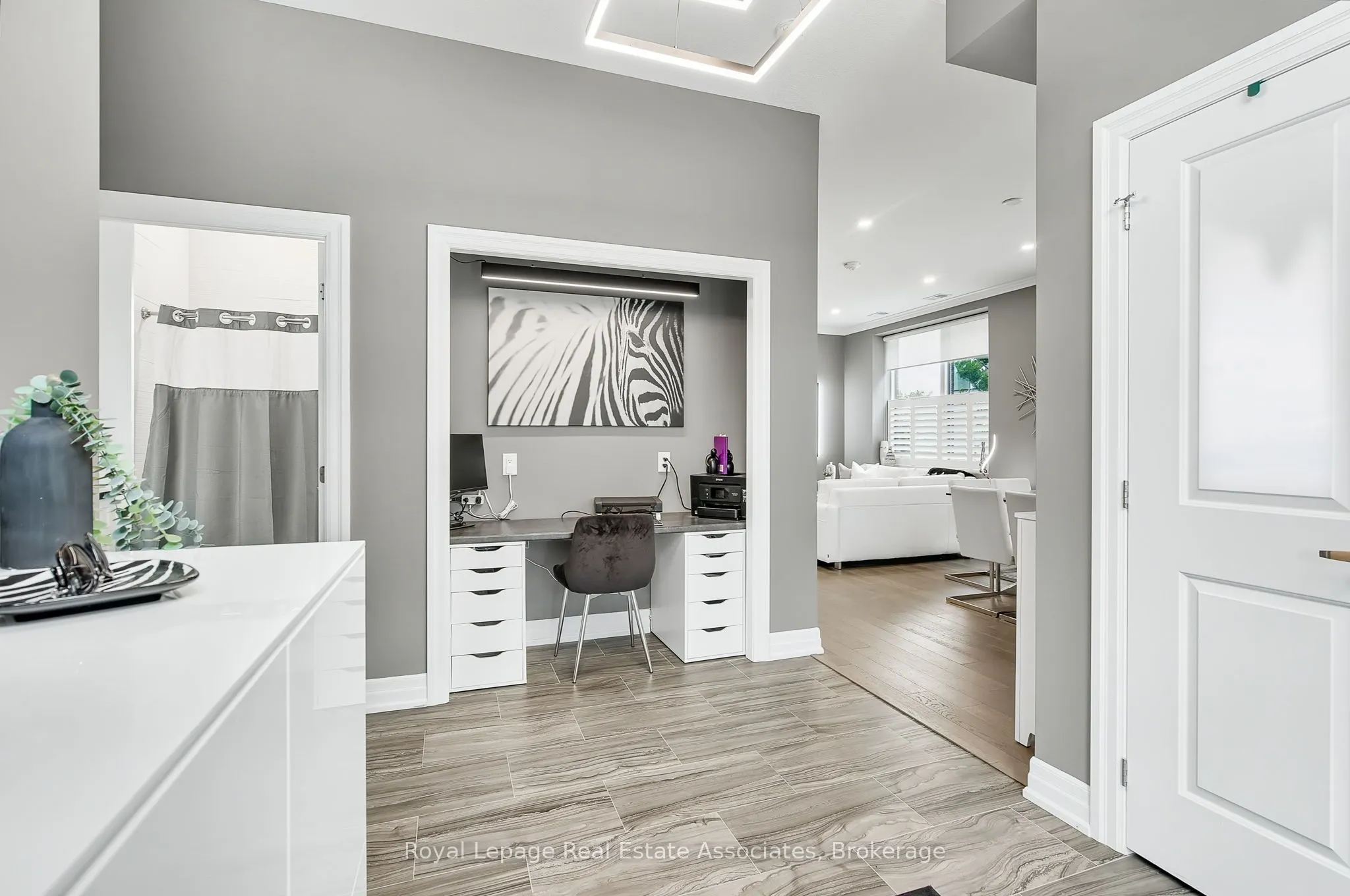 1880 Gordon Street, #112