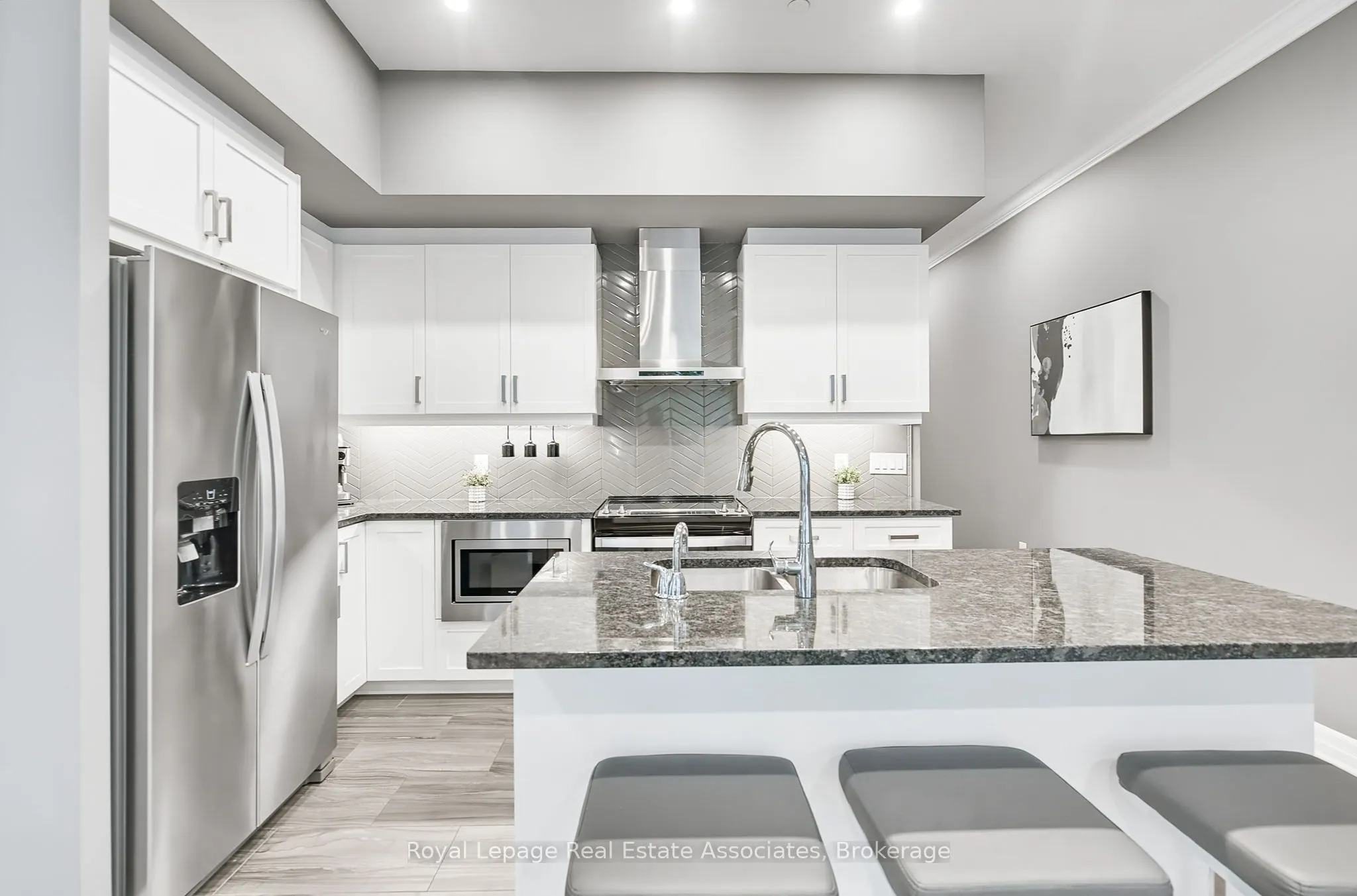 1880 Gordon Street, #112