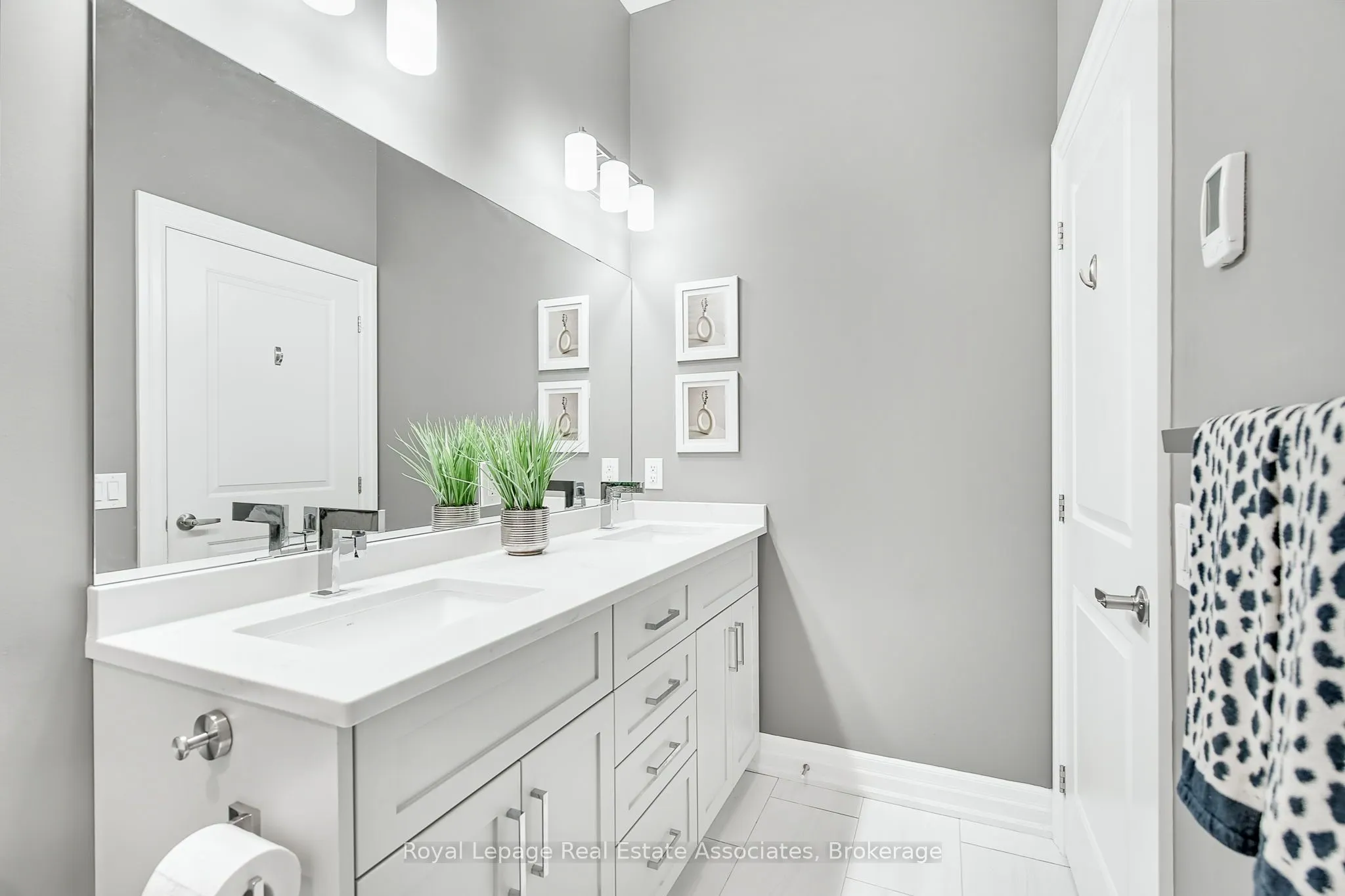 1880 Gordon Street, #112