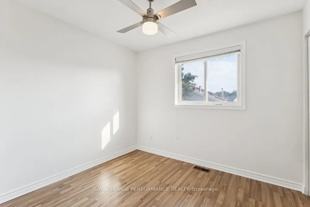 6 Gillespie Crescent