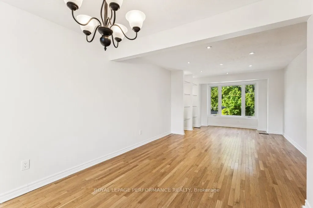 6 Gillespie Crescent