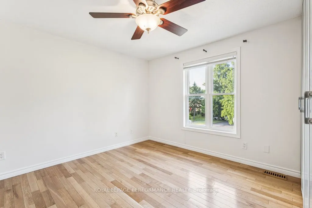 6 Gillespie Crescent