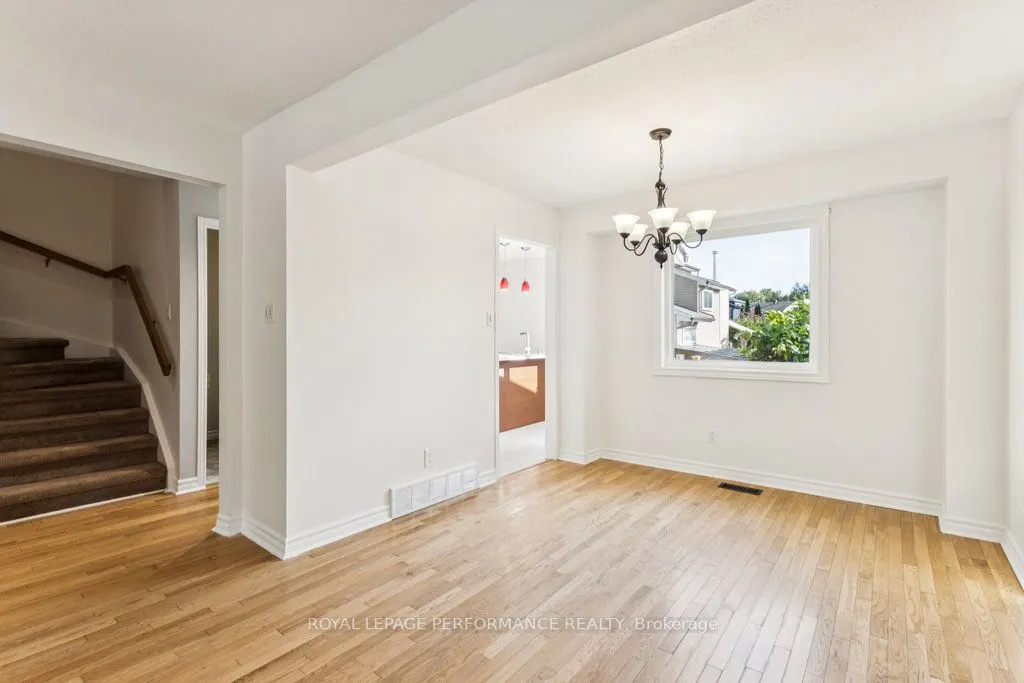 6 Gillespie Crescent