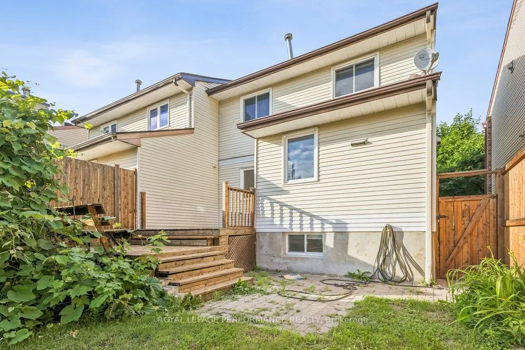 6 Gillespie Crescent