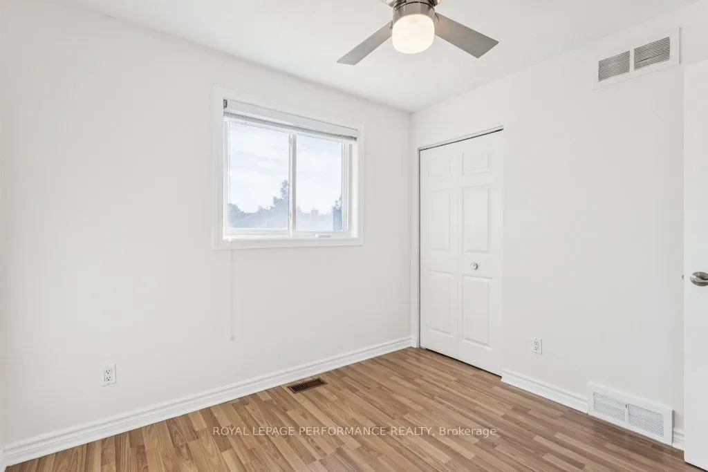 6 Gillespie Crescent