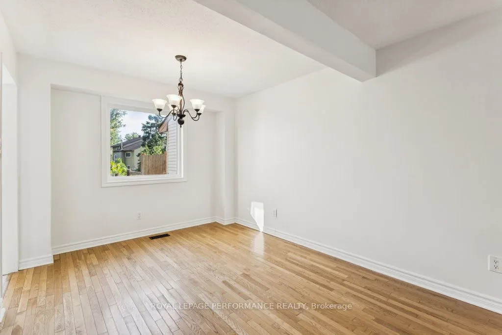 6 Gillespie Crescent