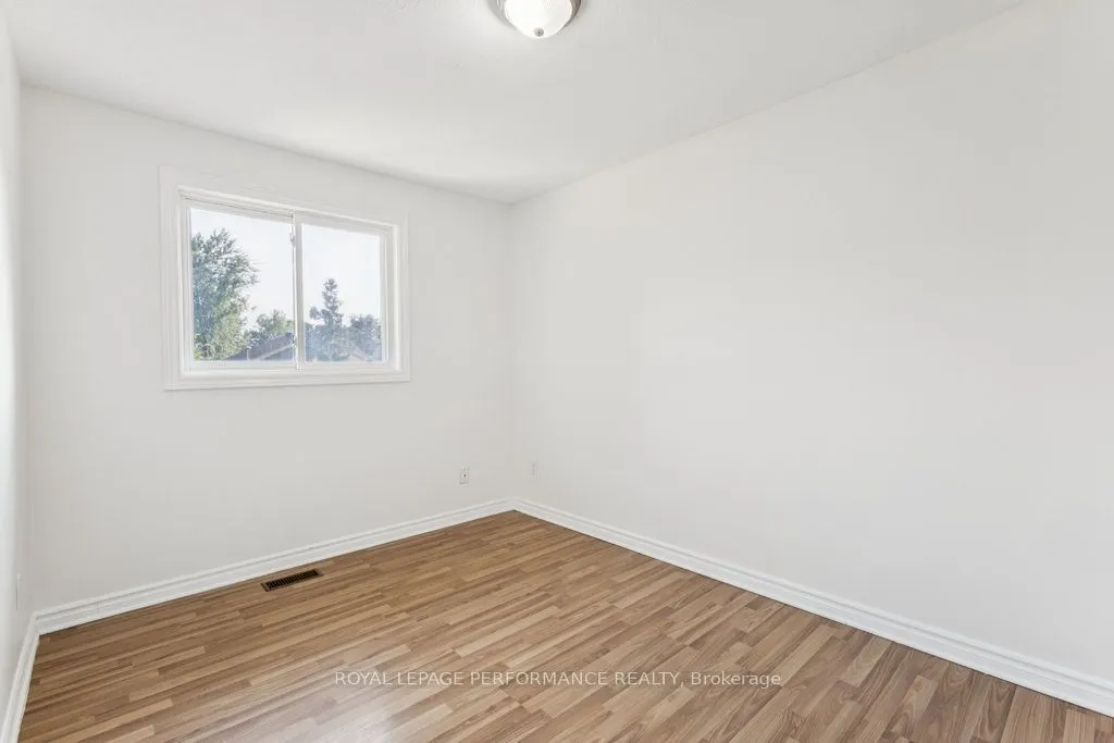 6 Gillespie Crescent