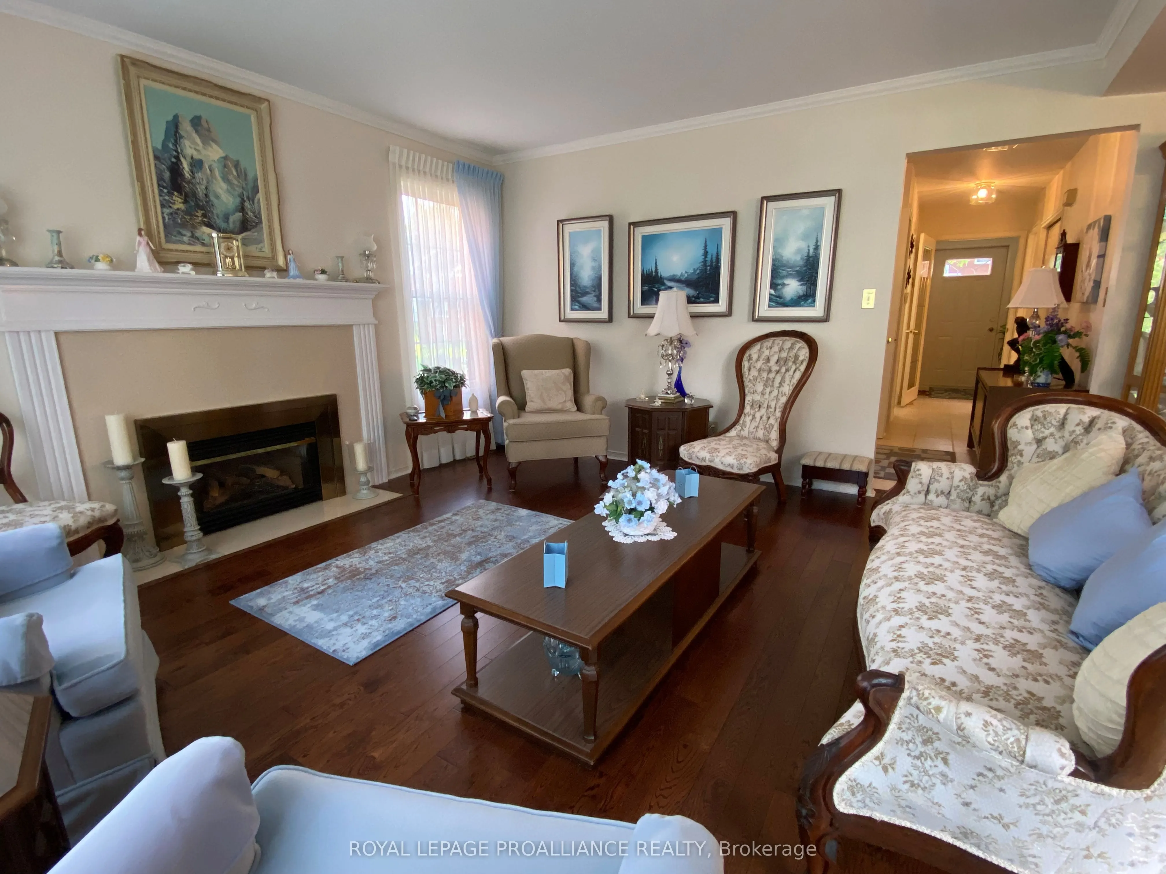 45 COUNTRY CLUB Place, #16