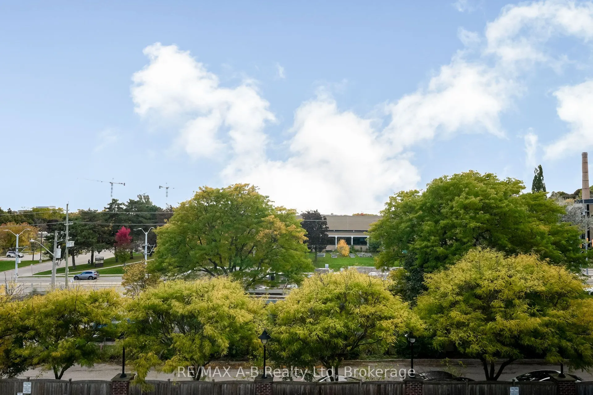 555 King Street E, #305