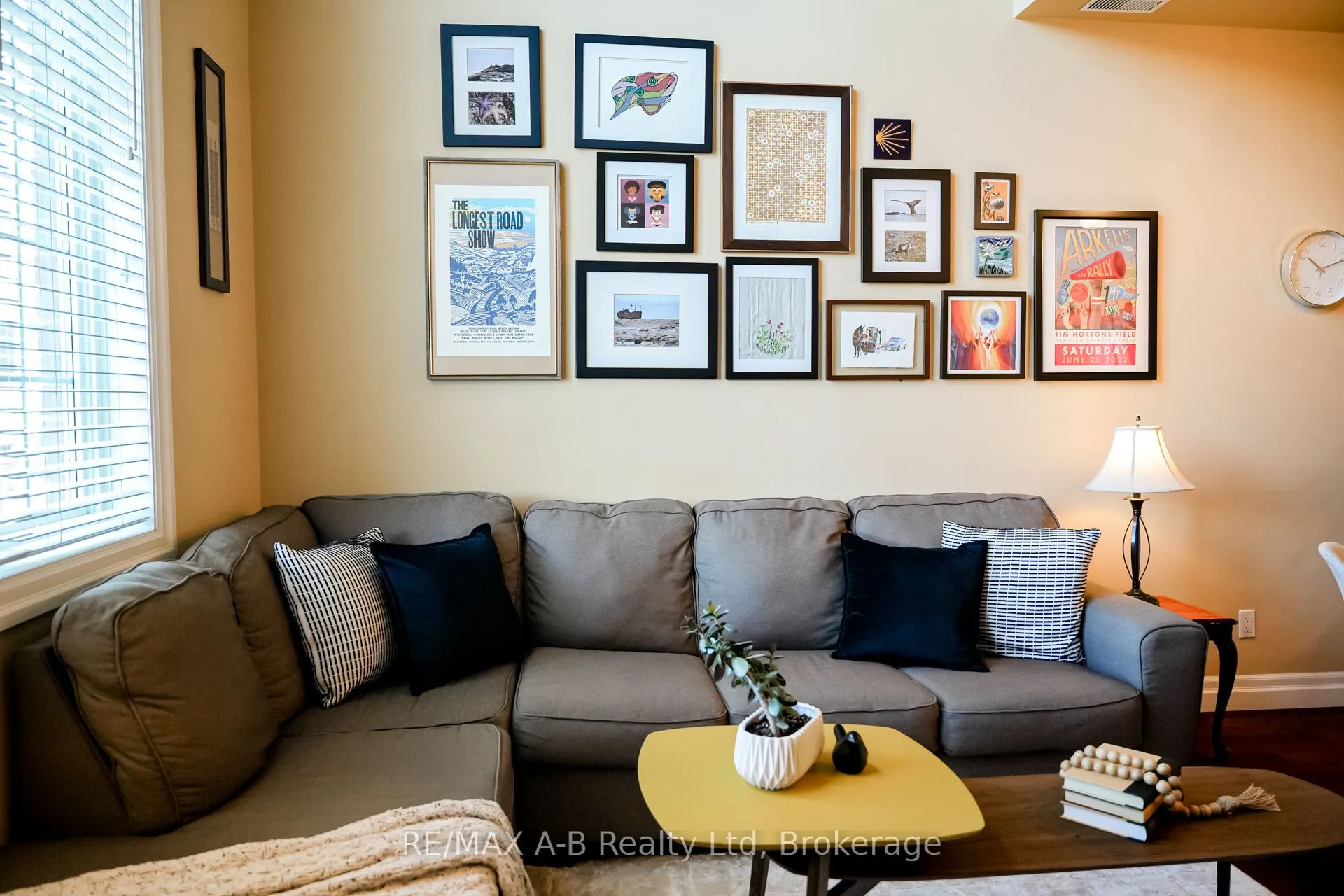 555 King Street E, #305