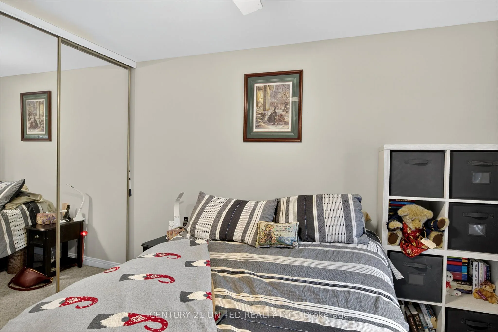 635 Whitaker Street, #8