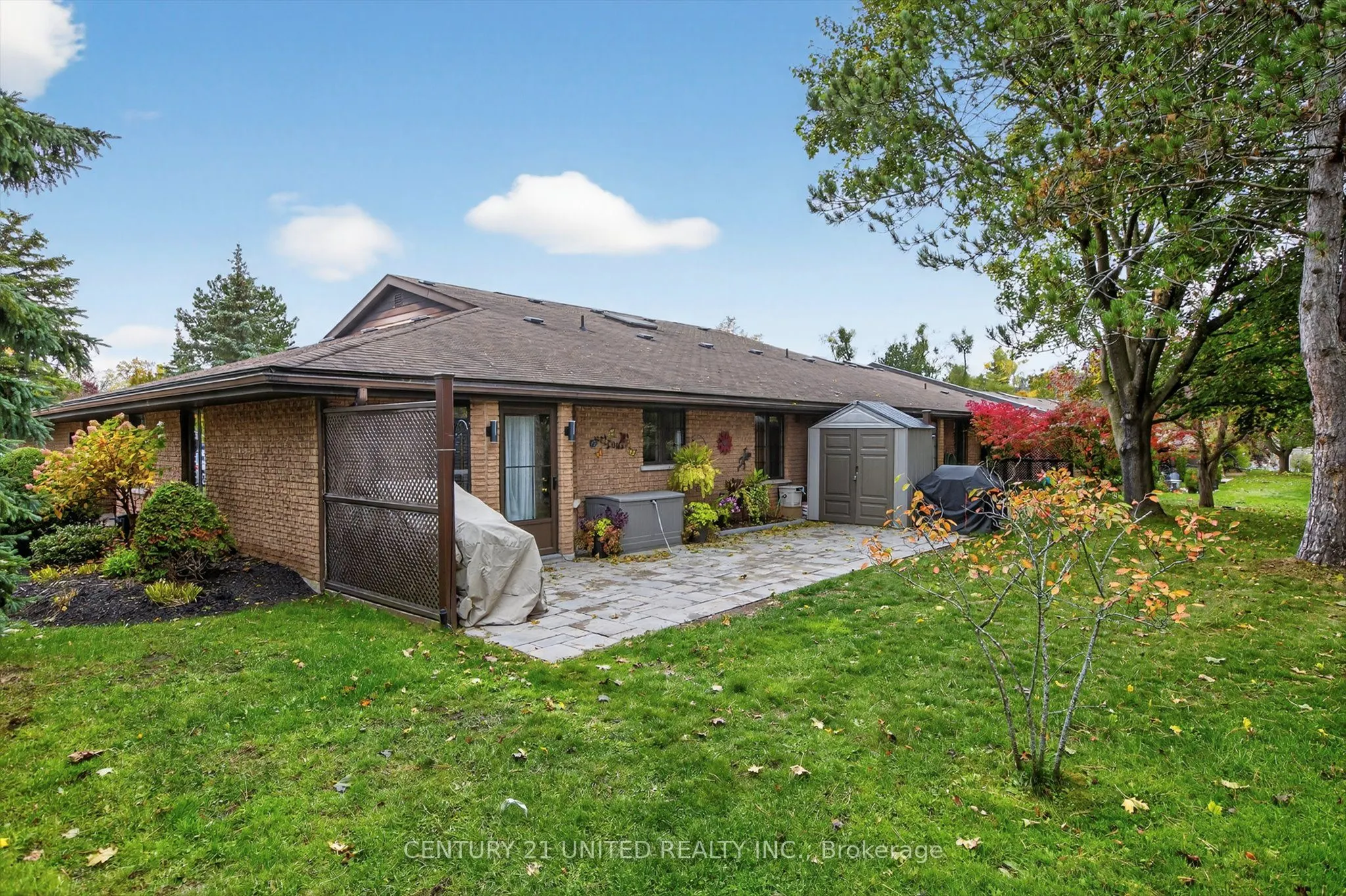 635 Whitaker Street, #8