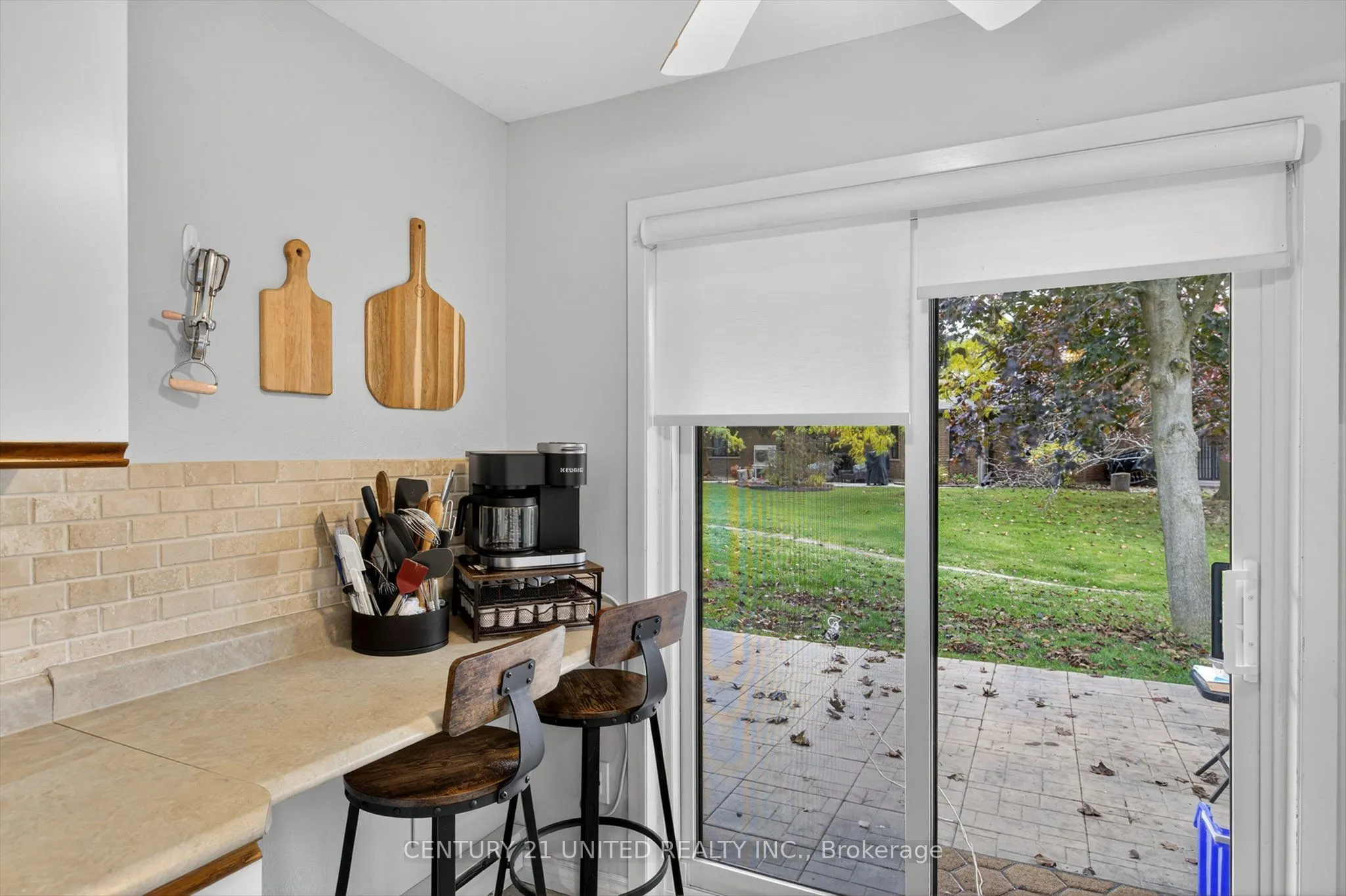 635 Whitaker Street, #8