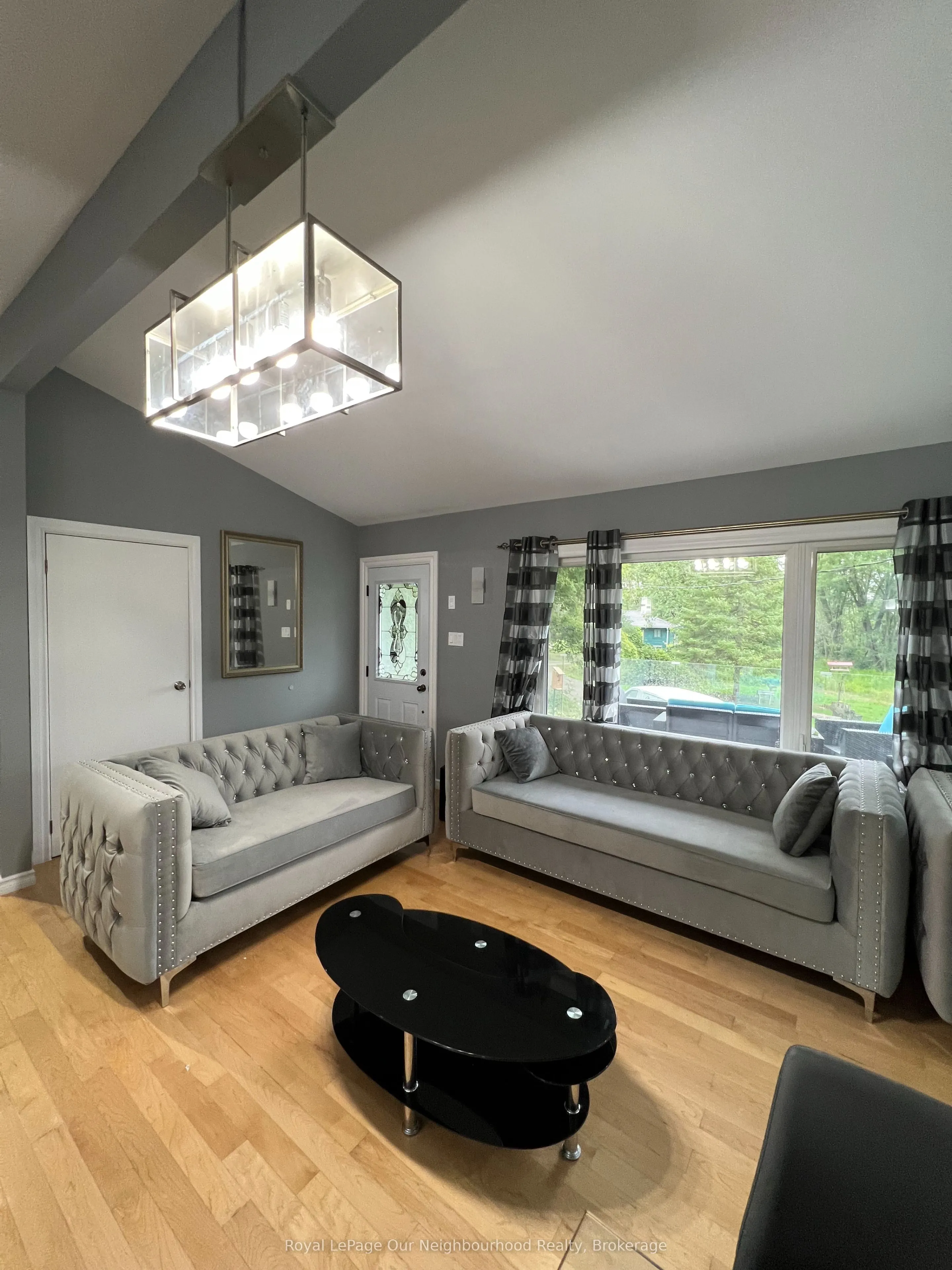 41 Valley View Lane, #A