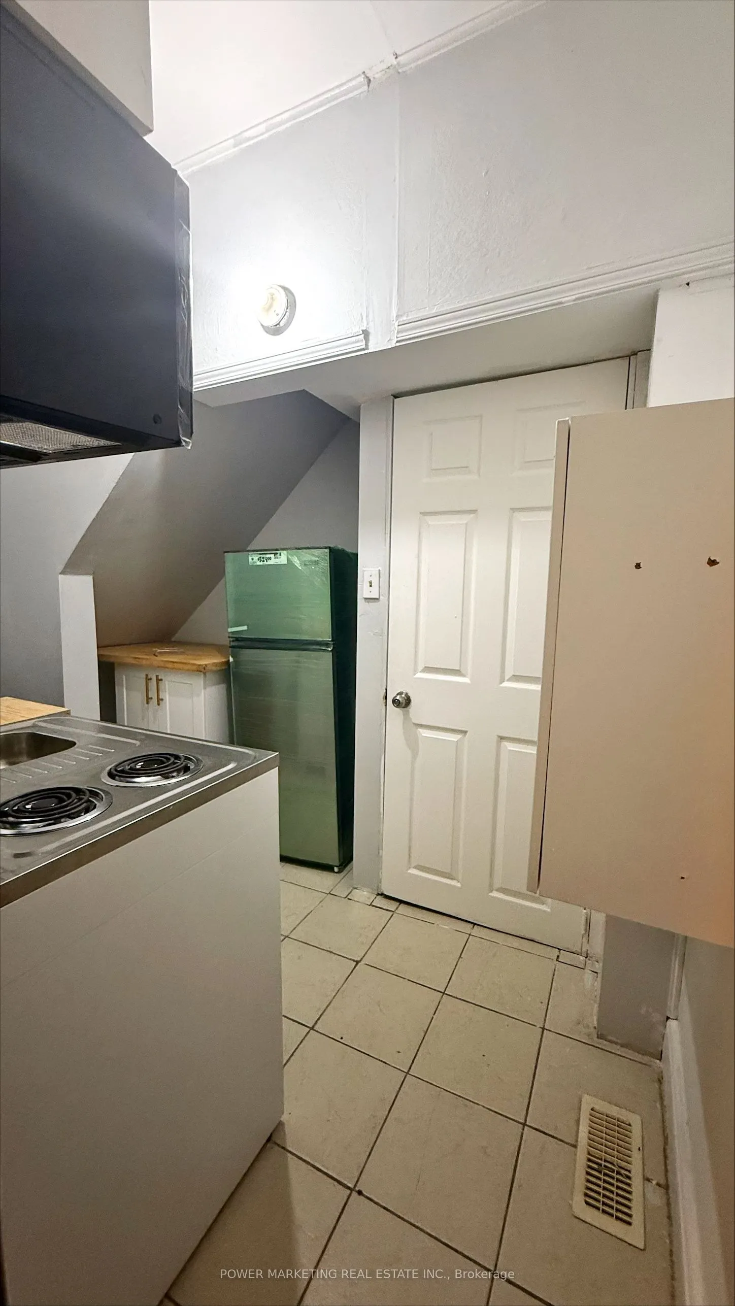 262 EMOND Street, #B