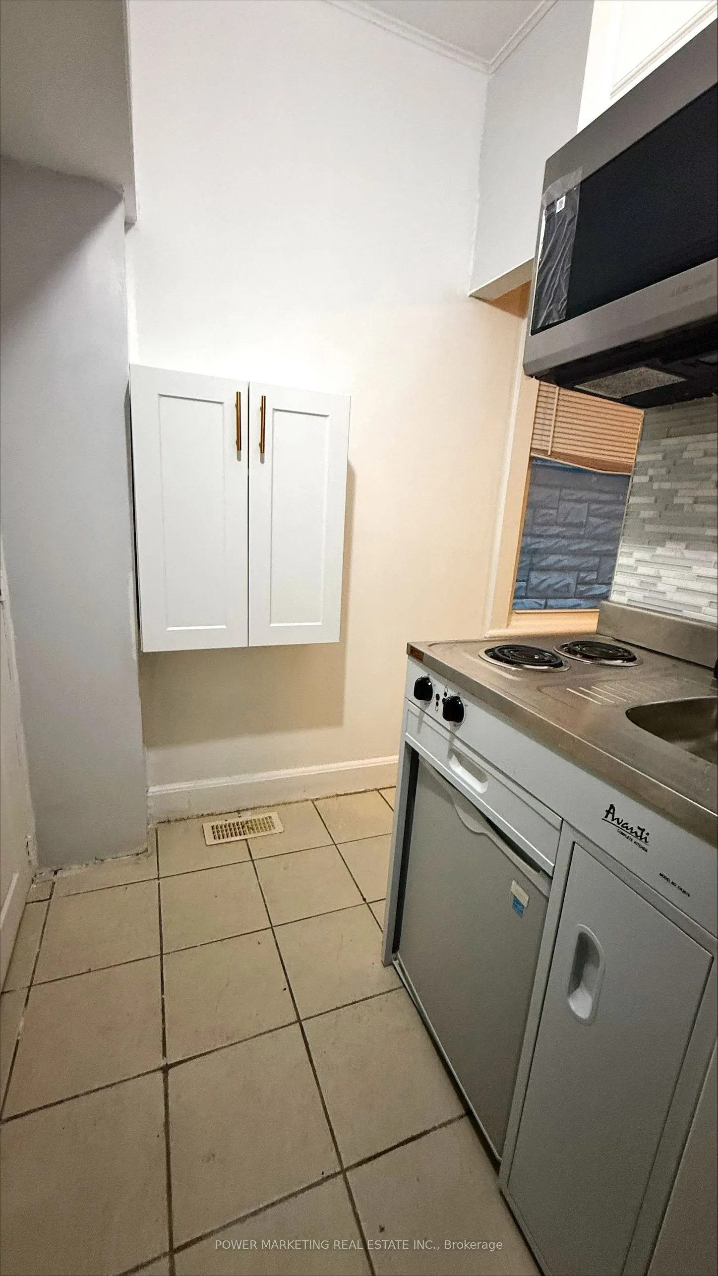 262 EMOND Street, #B