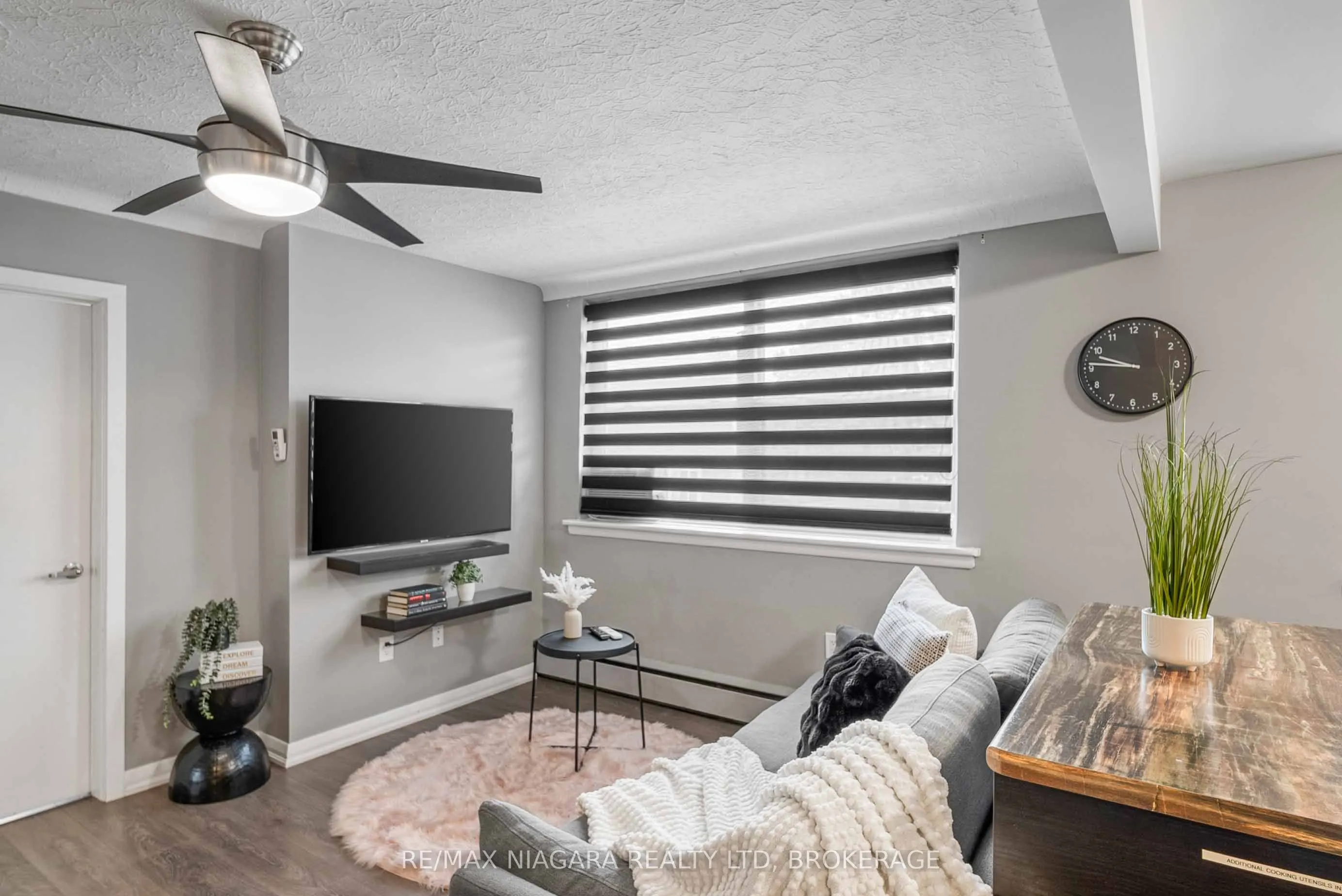 4538 Huron Street, #8