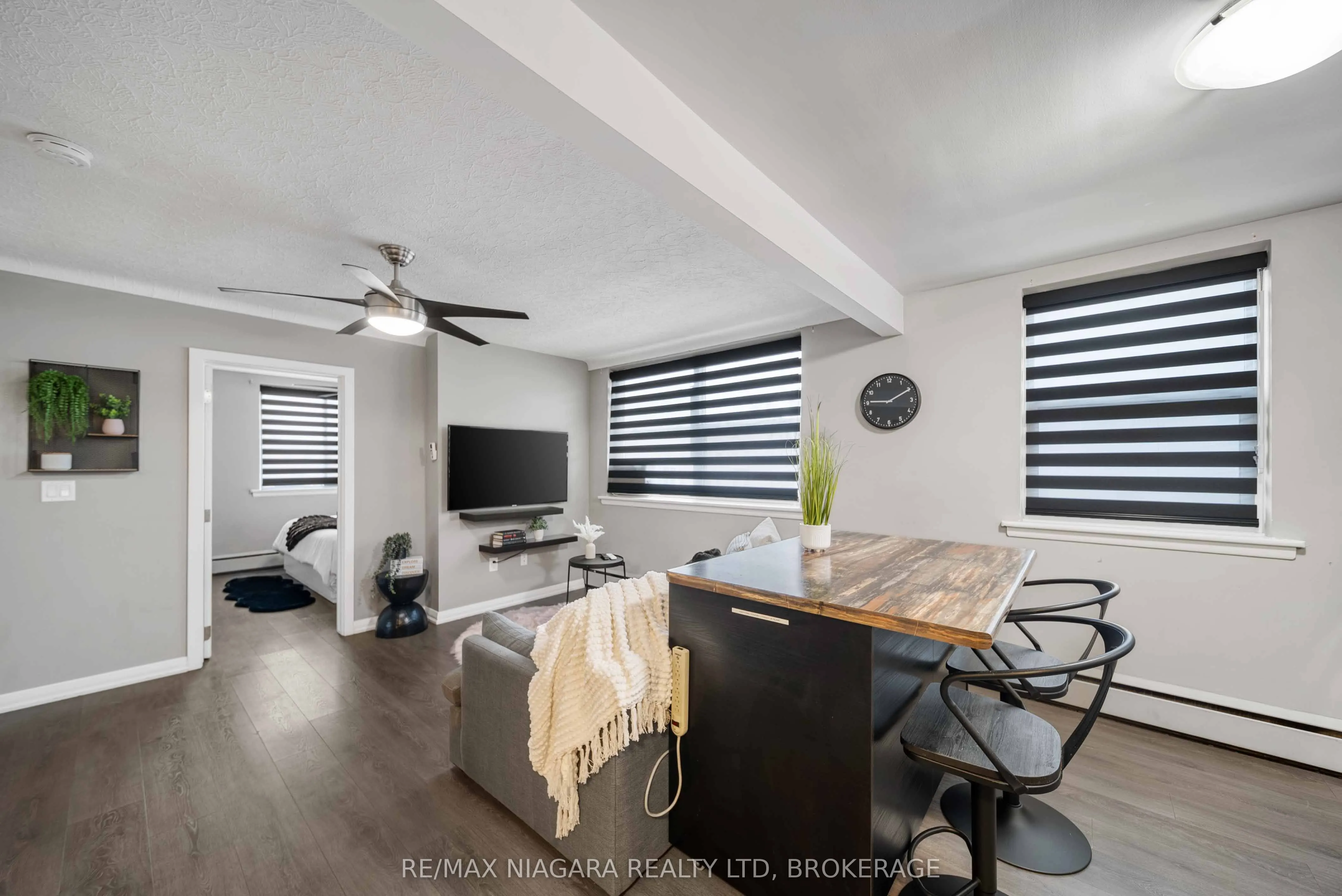 4538 Huron Street, #8