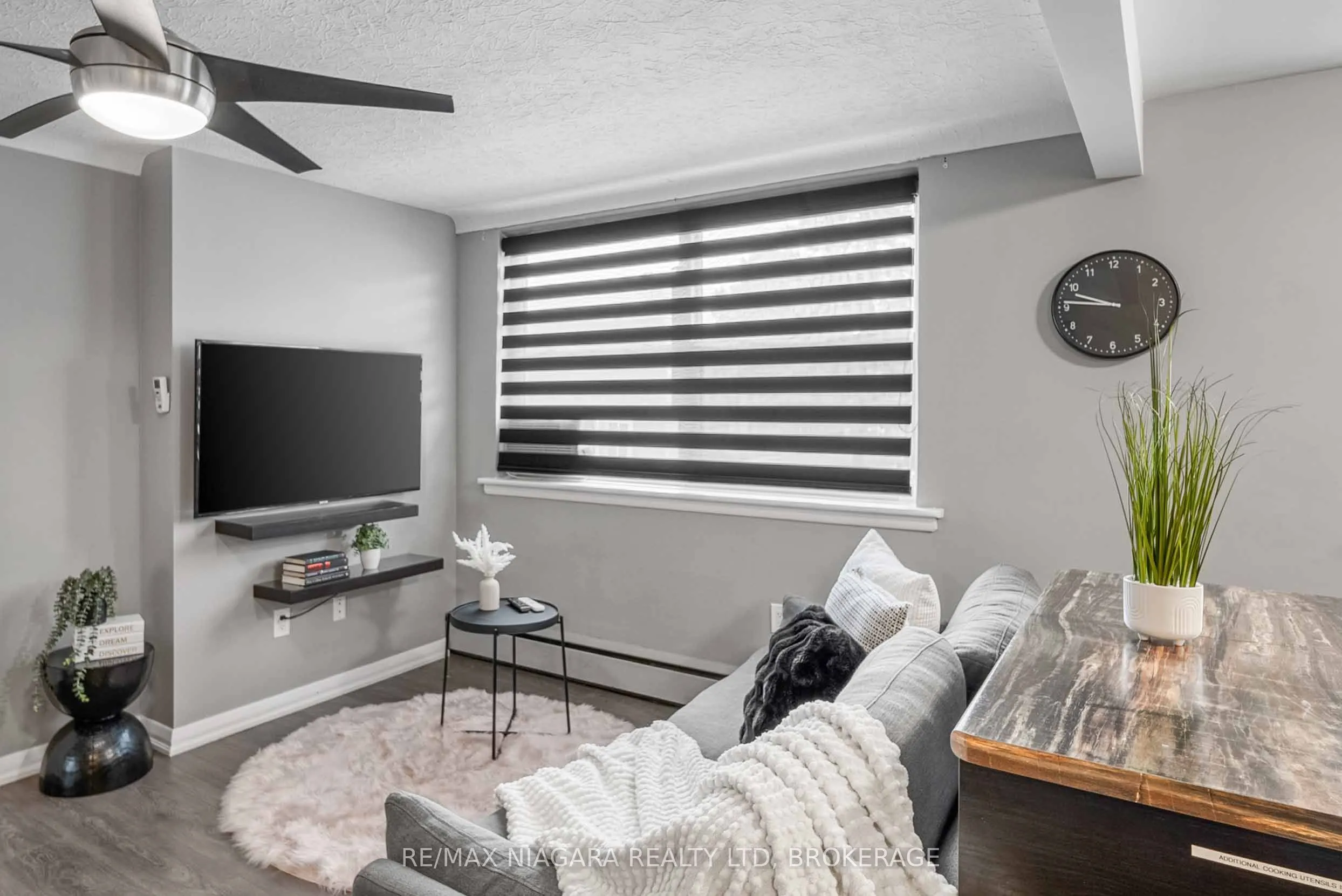 4538 Huron Street, #8