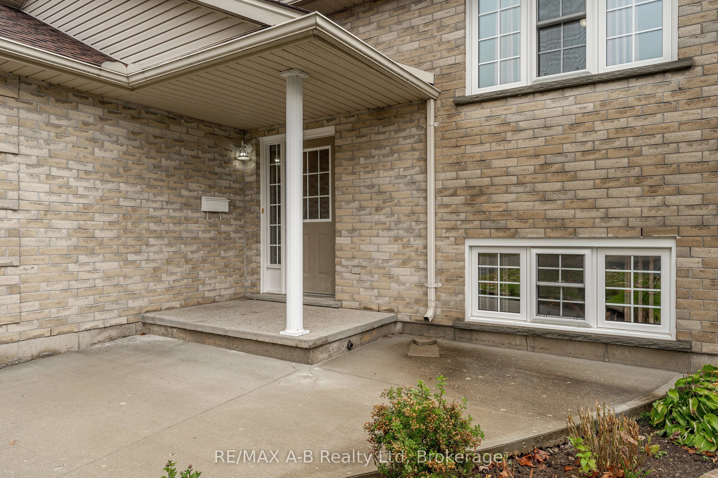 65 Parkhaven Crescent