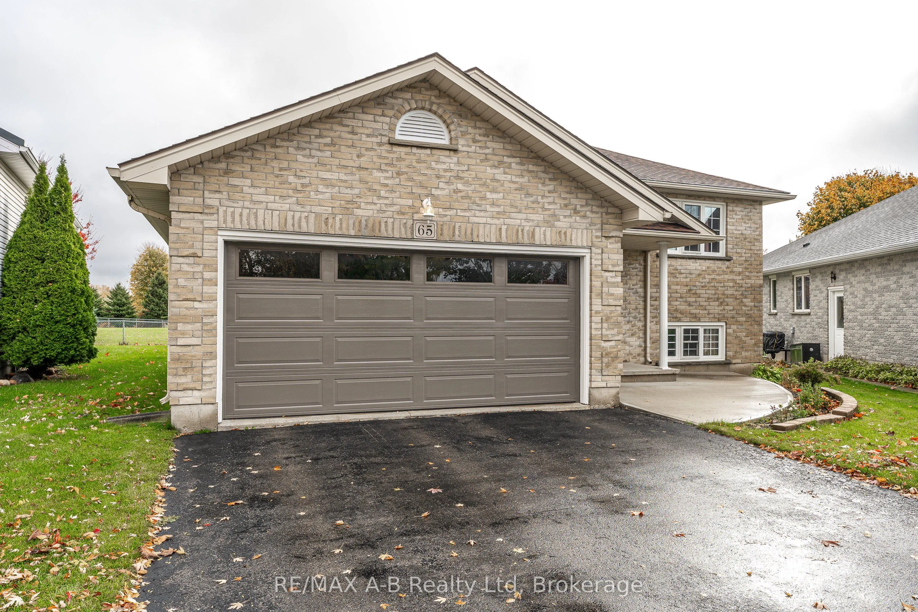 65 Parkhaven Crescent