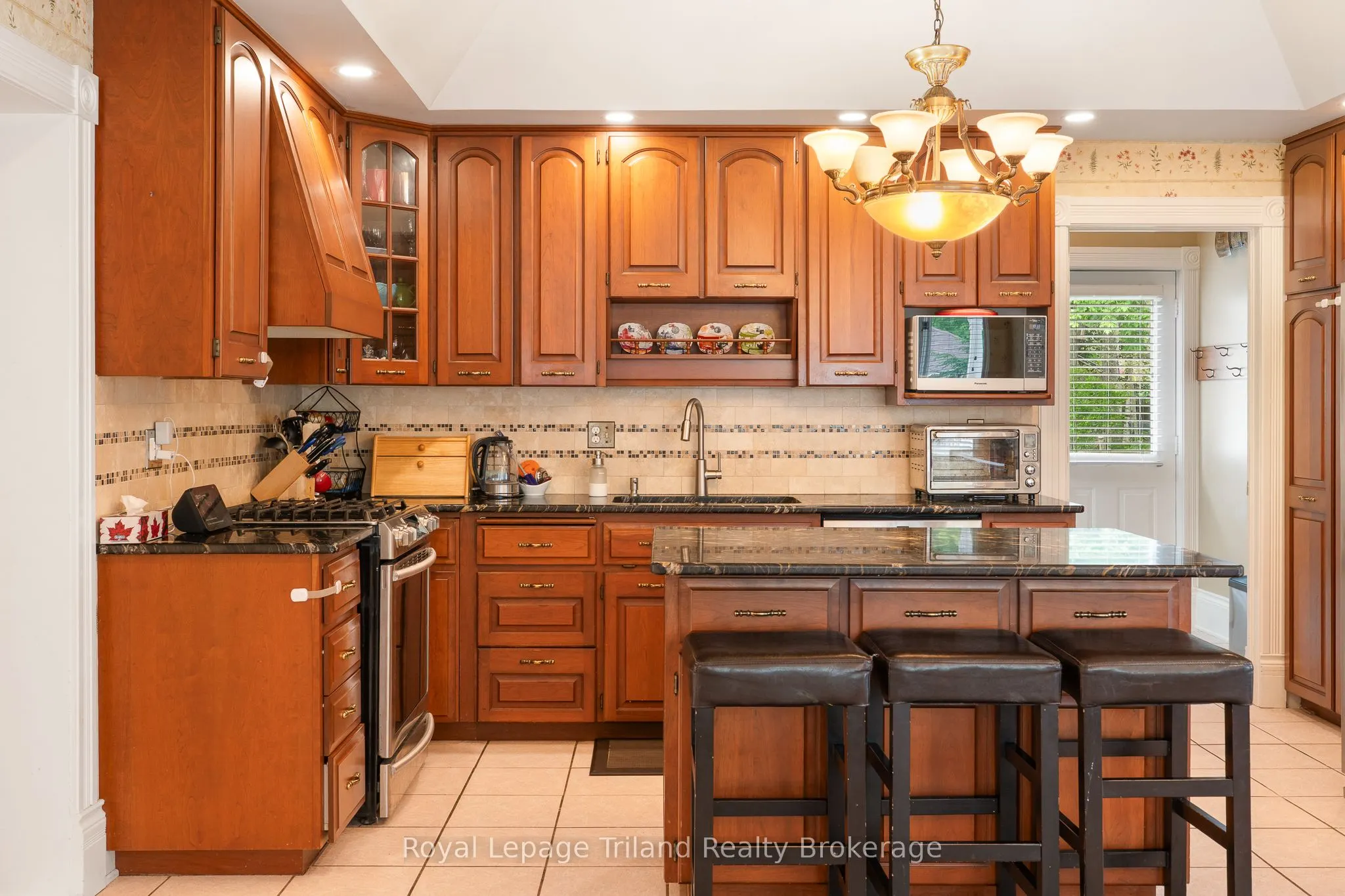 505 Devonshire Avenue