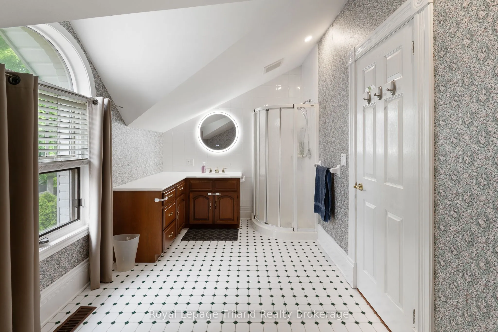 505 Devonshire Avenue