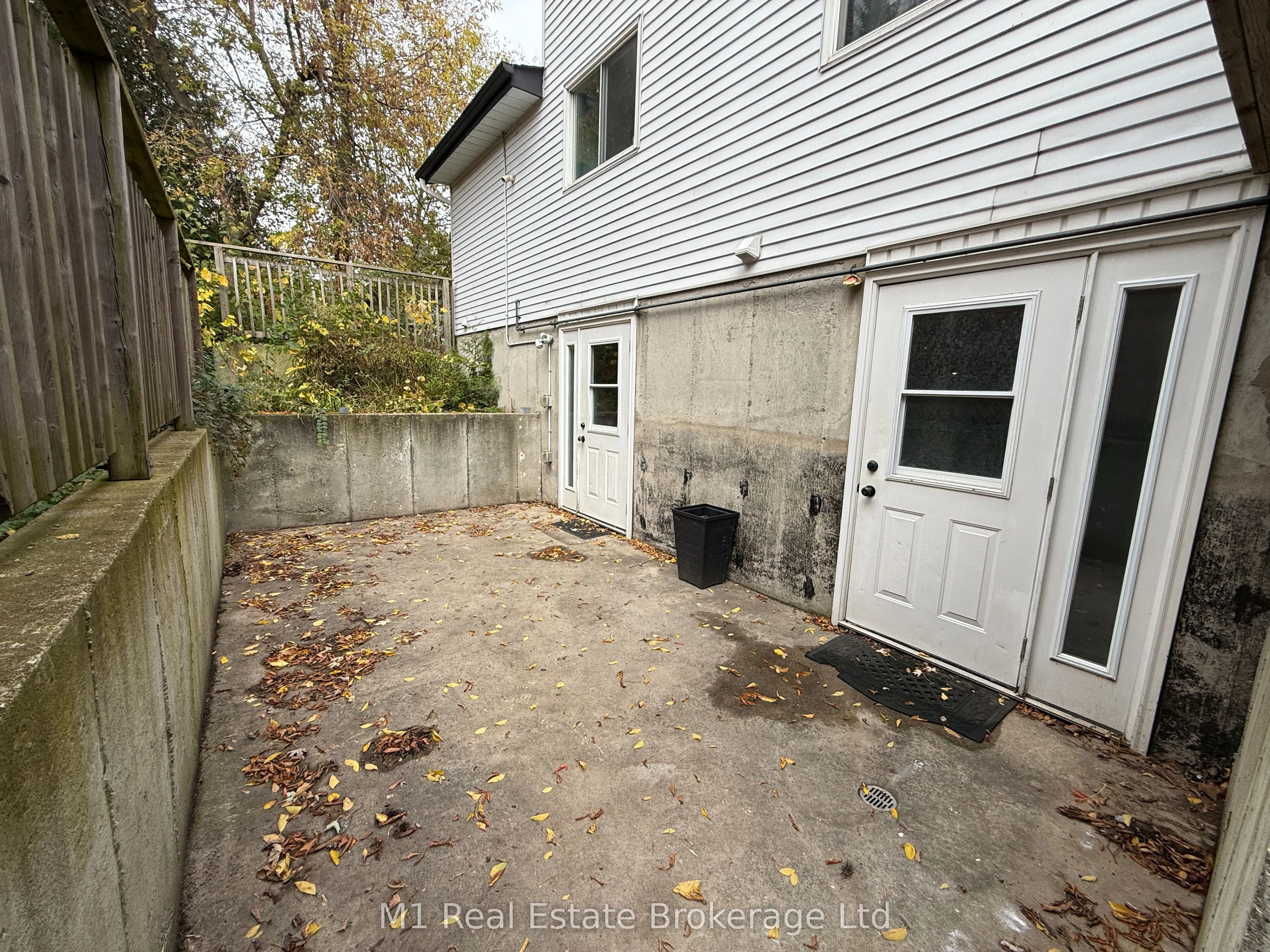 779 Scottsdale Drive