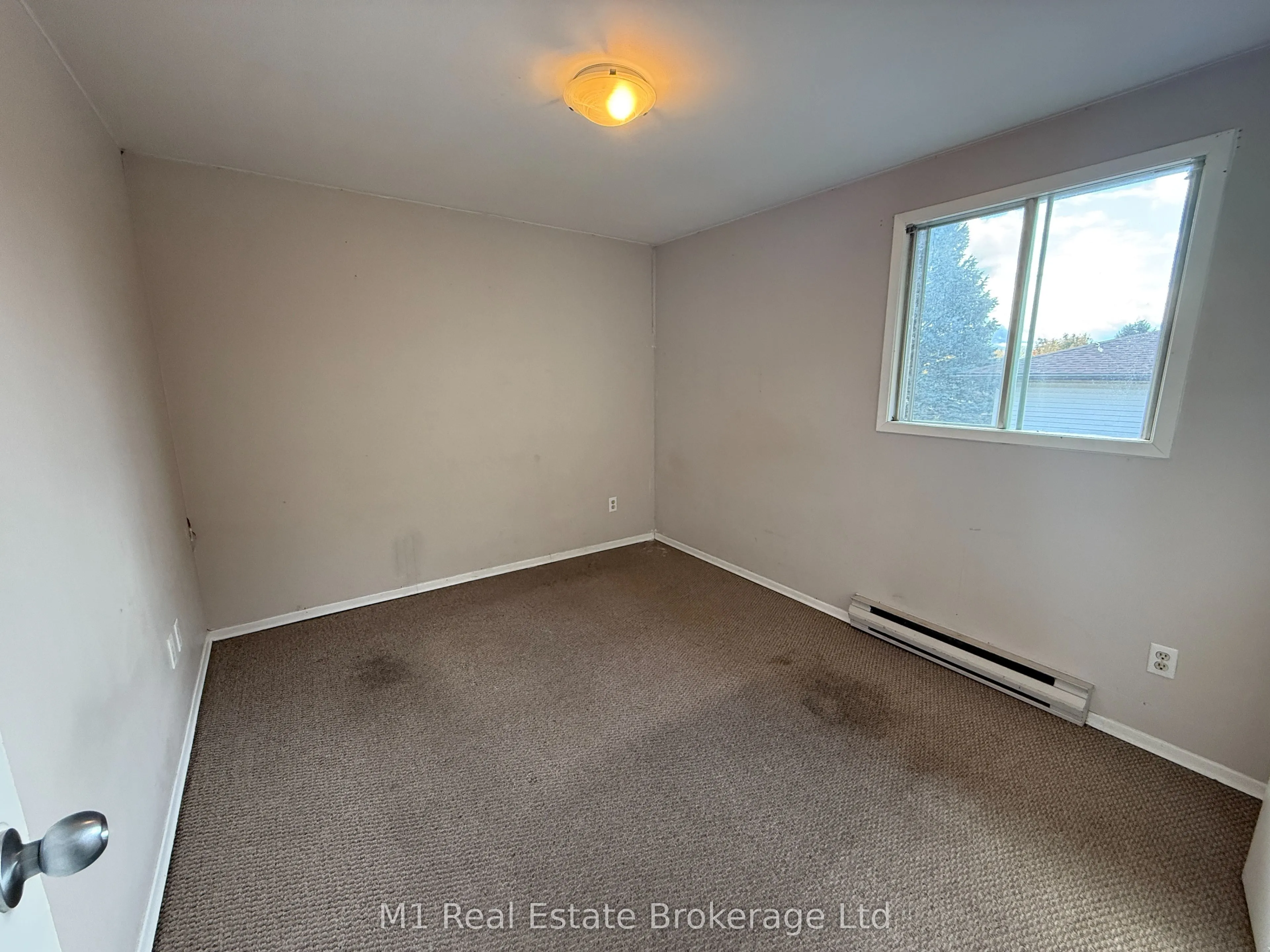 779 Scottsdale Drive