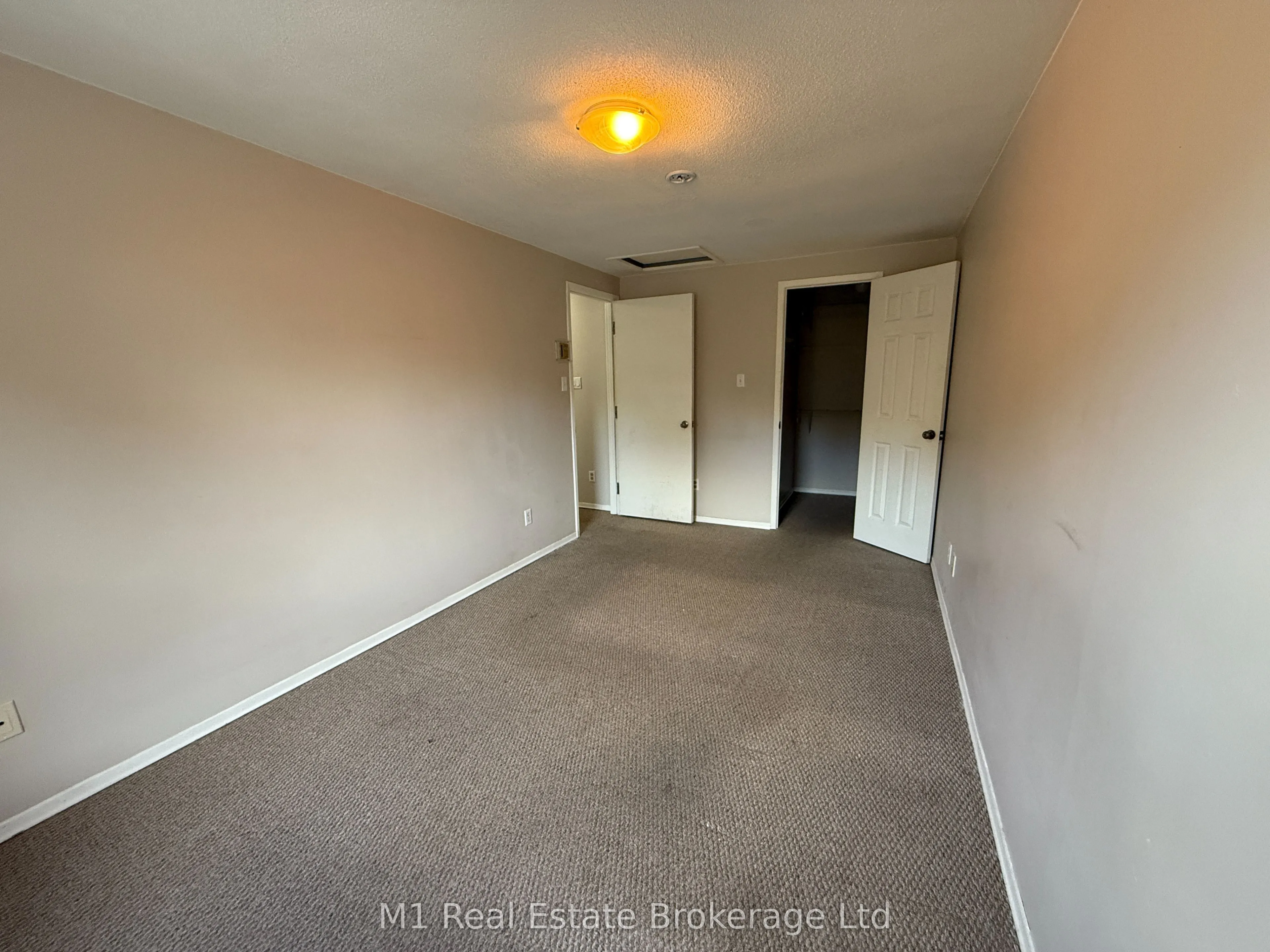 779 Scottsdale Drive