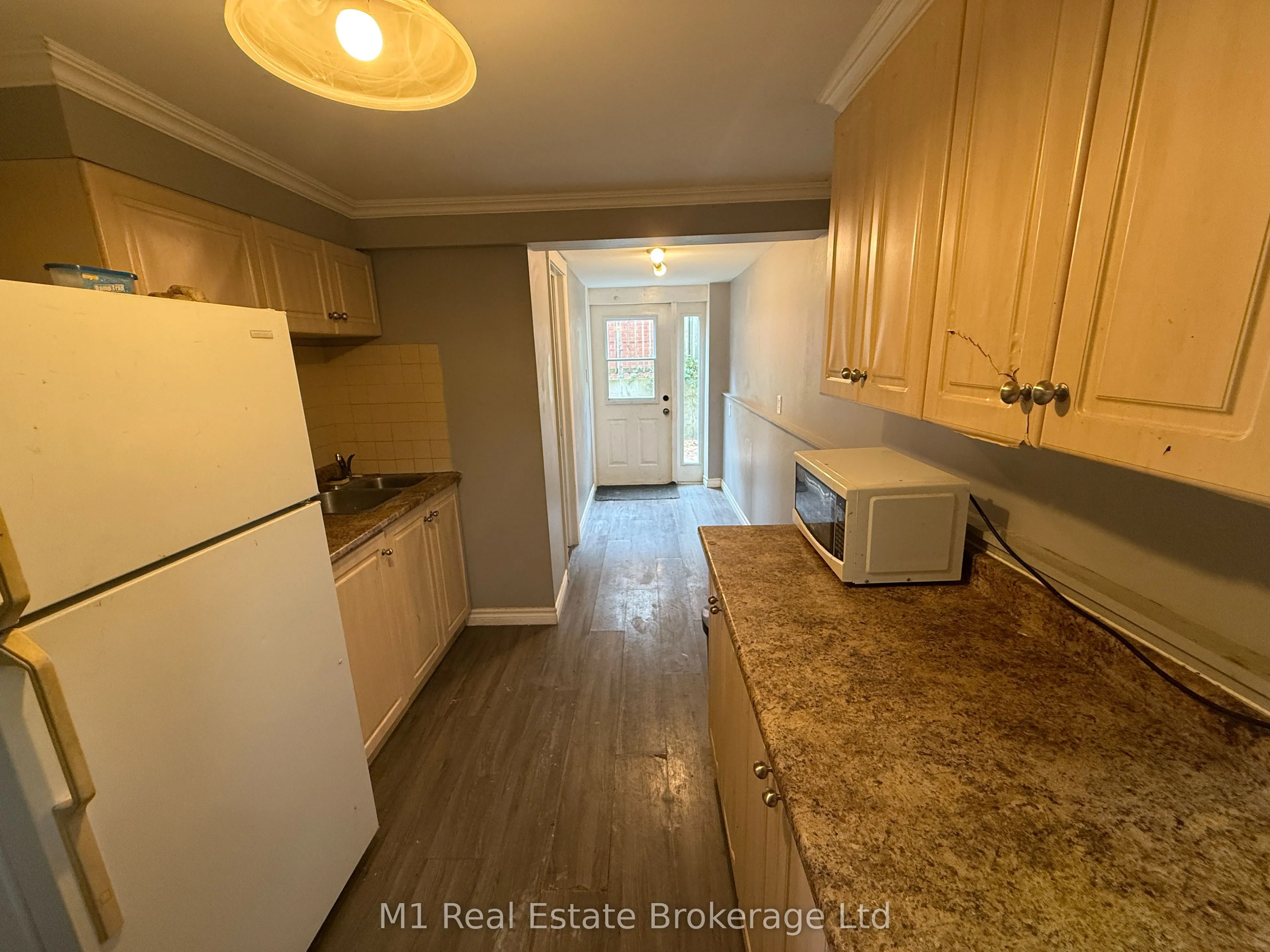 779 Scottsdale Drive