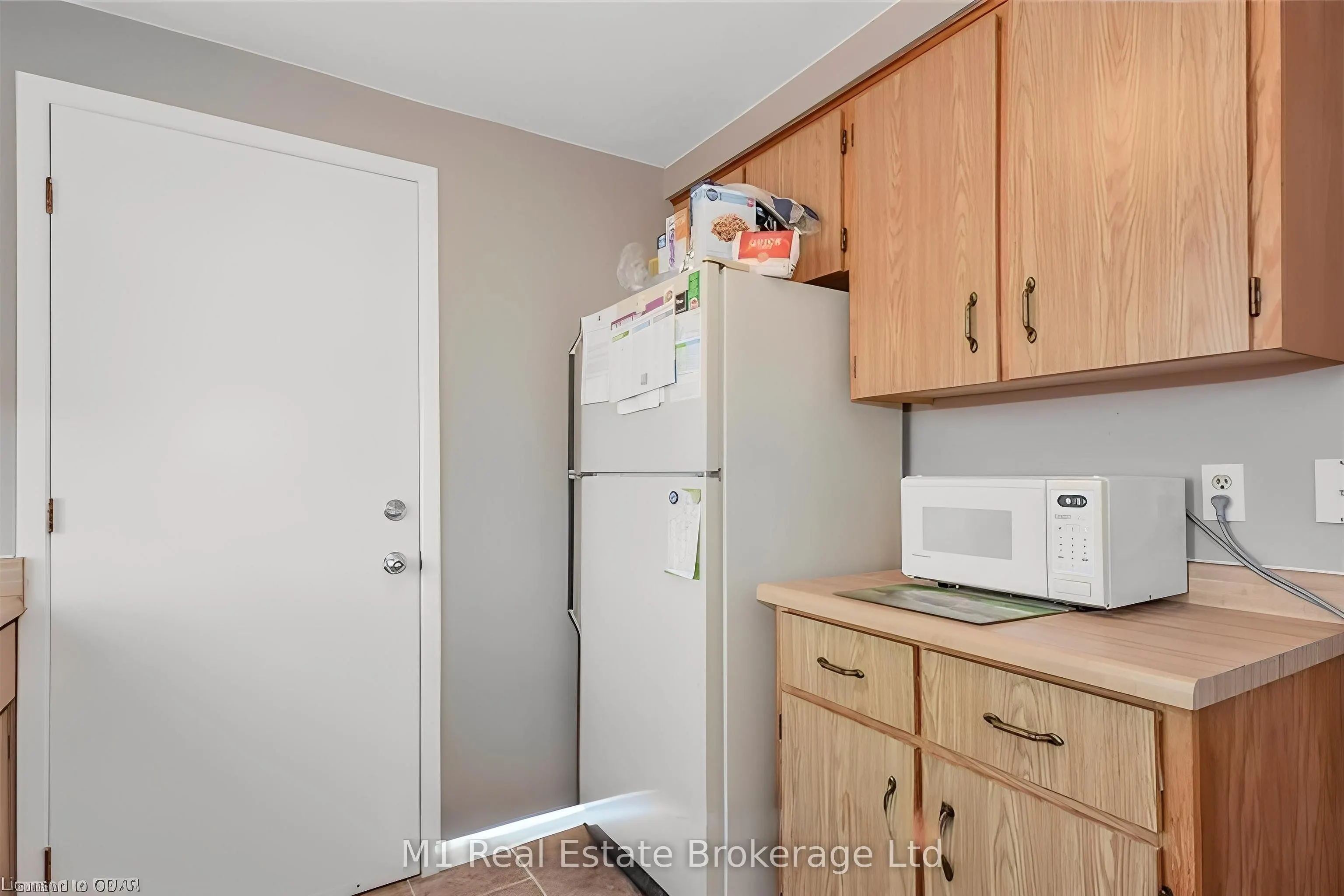 779 Scottsdale Drive