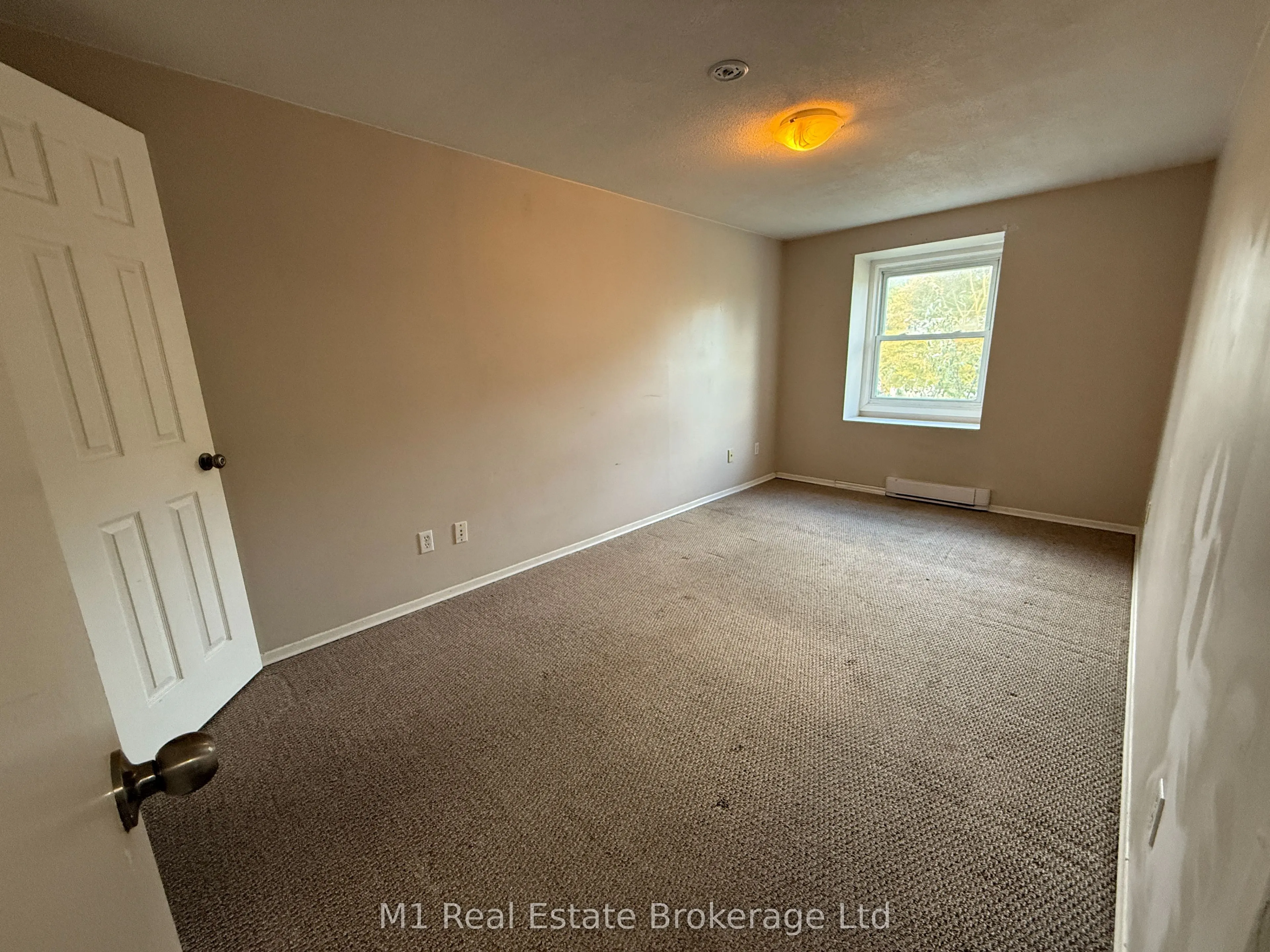 779 Scottsdale Drive