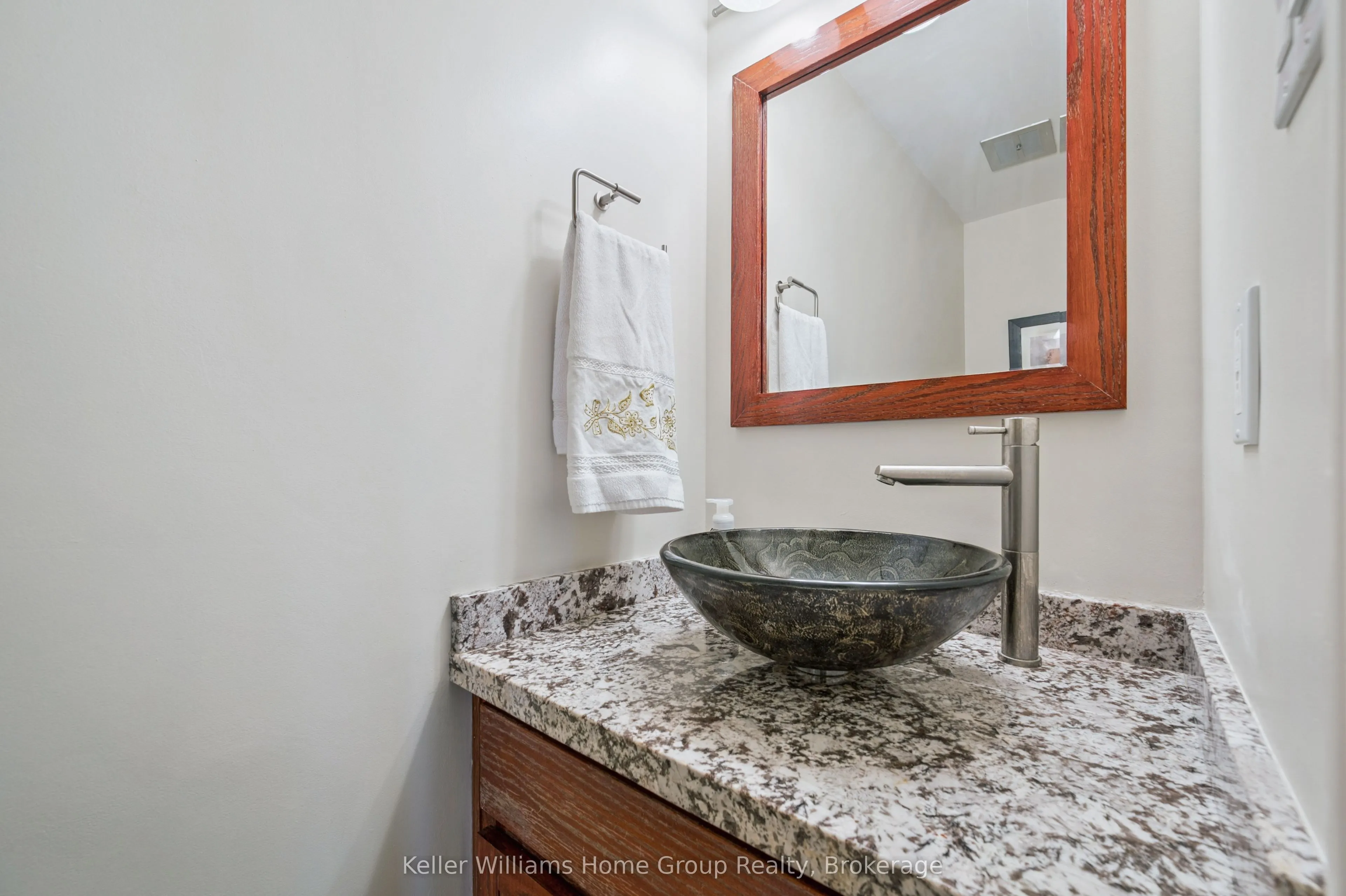 29 Shadybrook Crescent