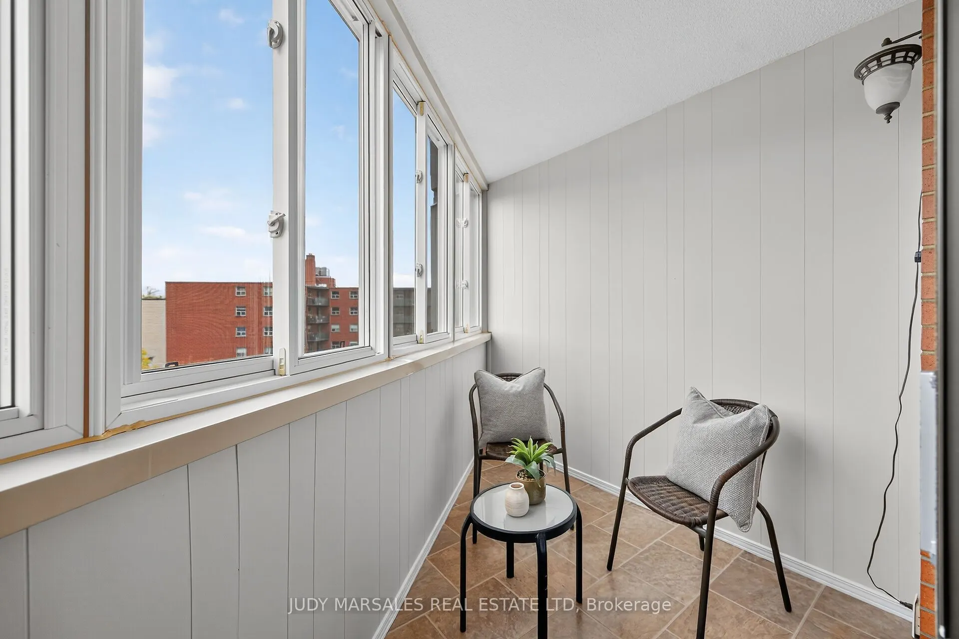 23 Main Street, #507