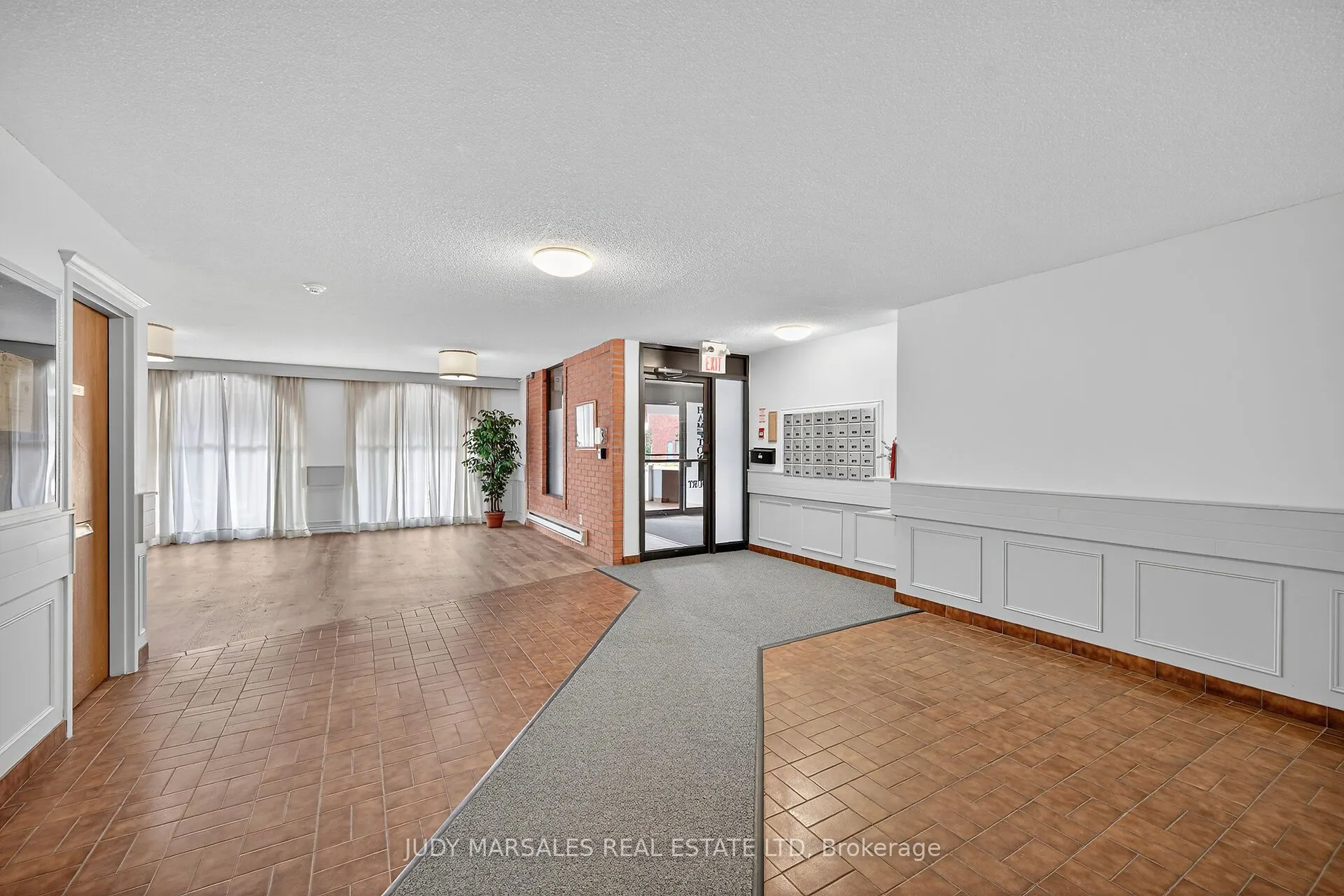 23 Main Street, #507