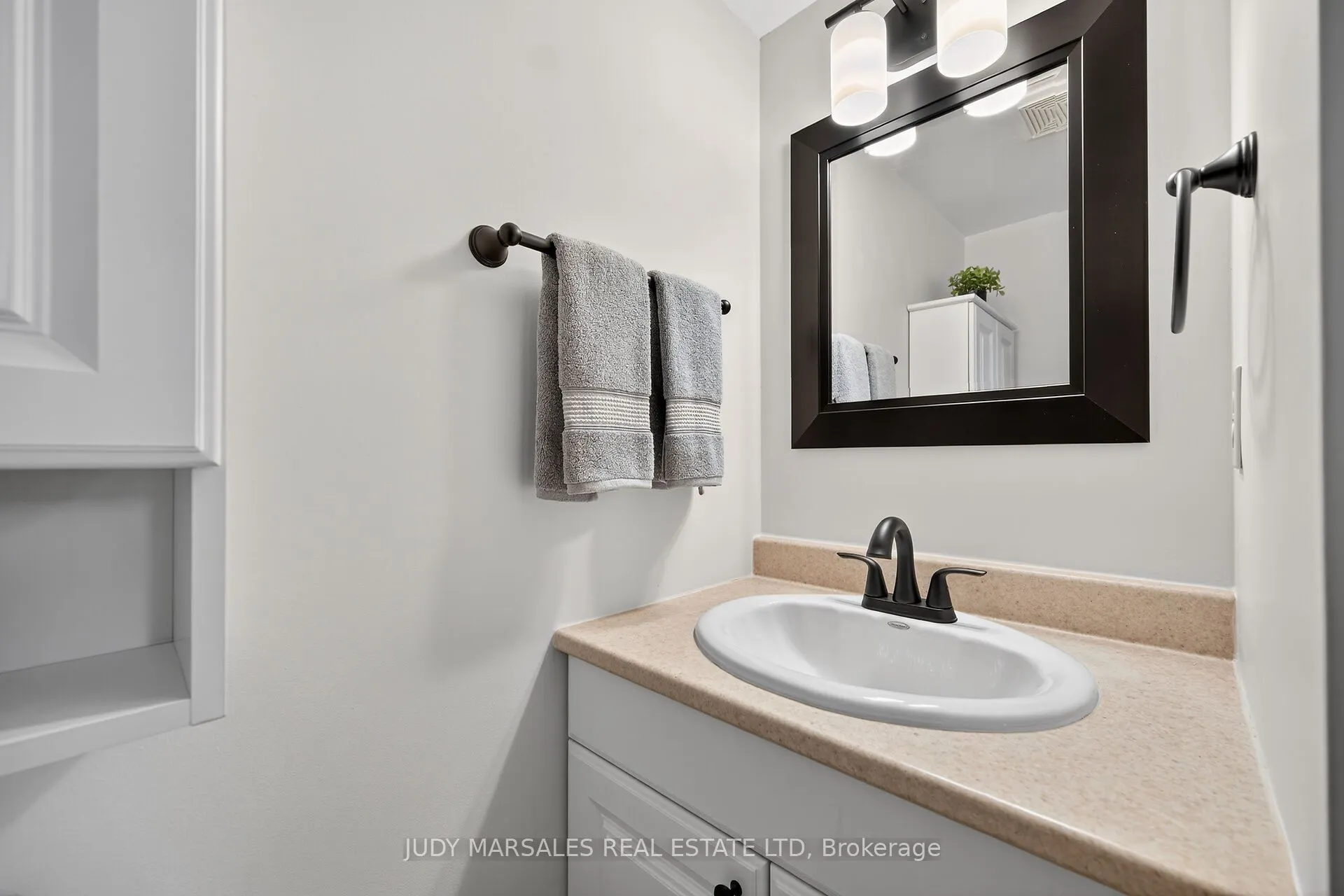 23 Main Street, #507