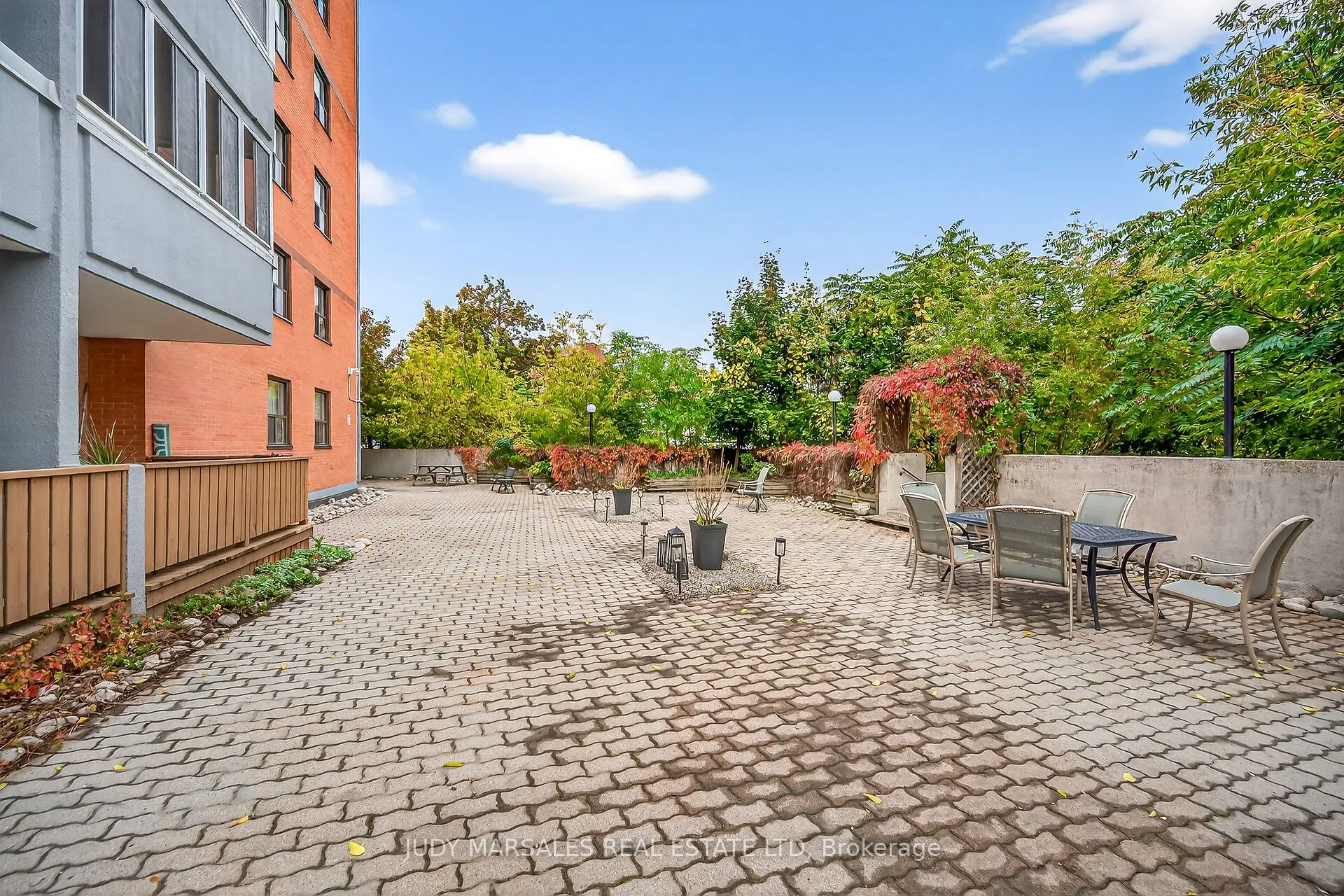 23 Main Street, #507