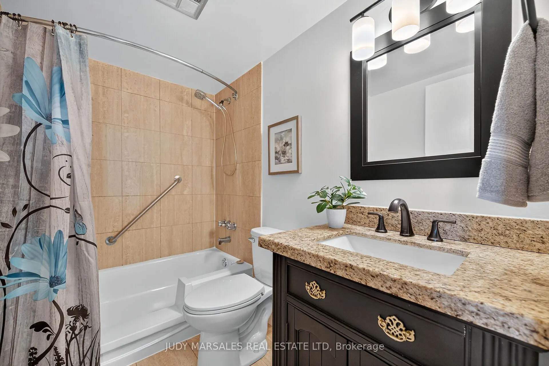 23 Main Street, #507